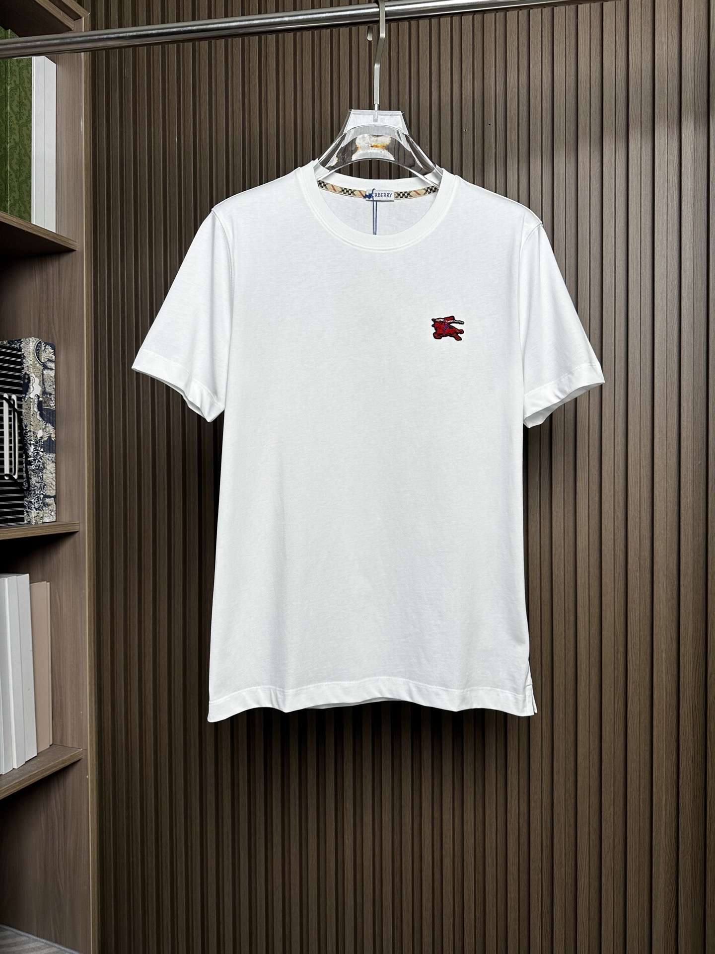 버버리 2026SS 자수 반팔 티셔츠 2229 Burberry T Shirt