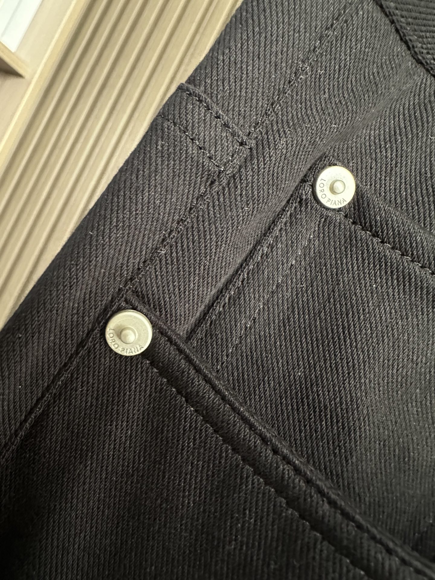 . （黑色～）Loro piana诺悠翩雅26SS早春新款五袋款休闲裤 面料精选斜纹高弹面料 柔软舒适 