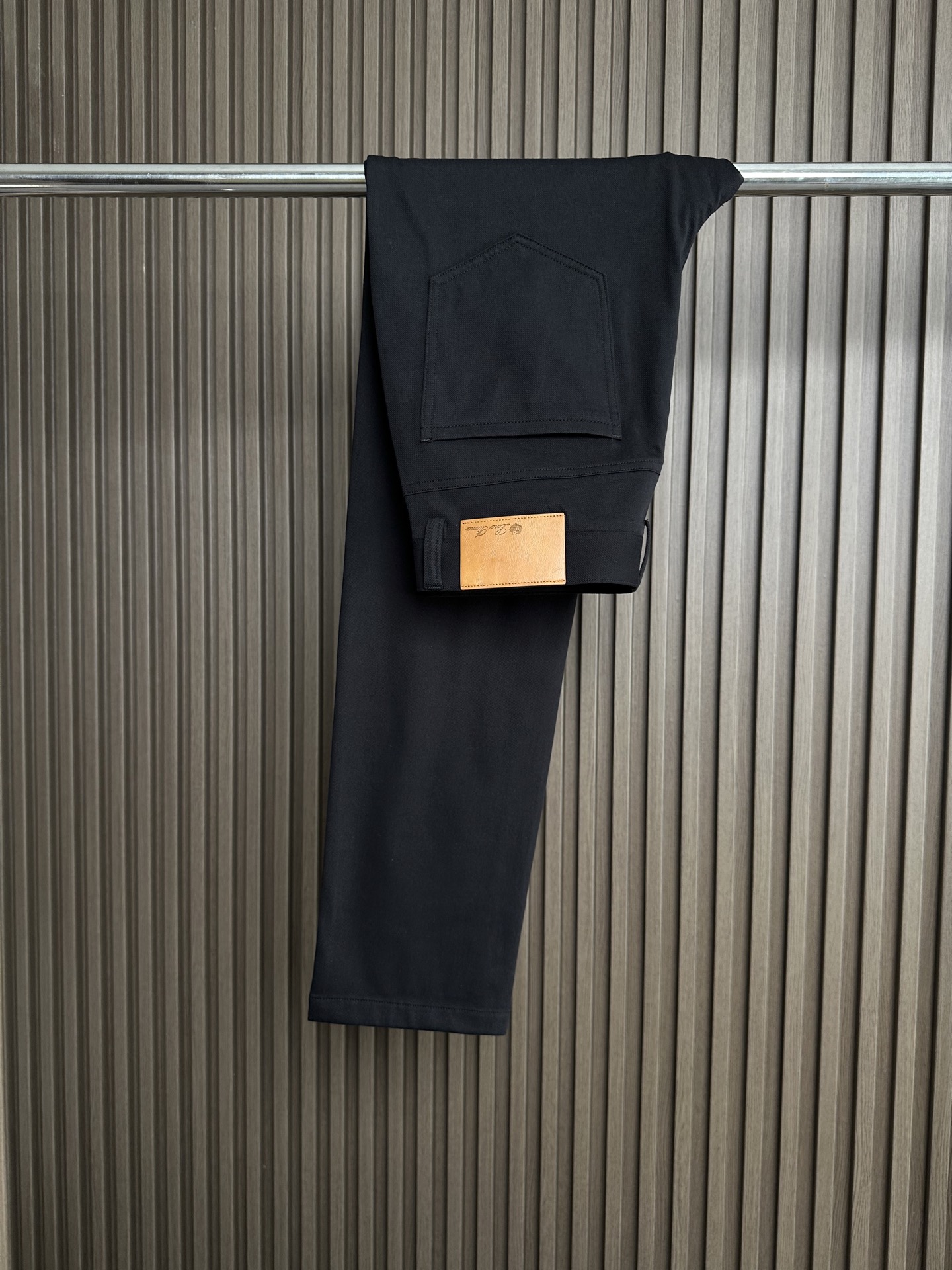 . （黑色～）Loro piana诺悠翩雅26SS早春新款五袋款休闲裤 面料精选斜纹高弹面料 柔软舒适 