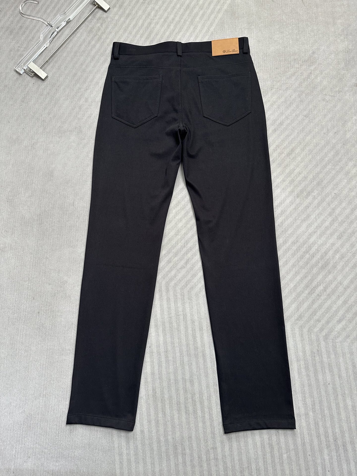 Loro Piana诺悠翩雅26SS早春新款五袋款休闲裤 面料精选斜纹高弹面料 柔软舒适 经典百搭 老钱