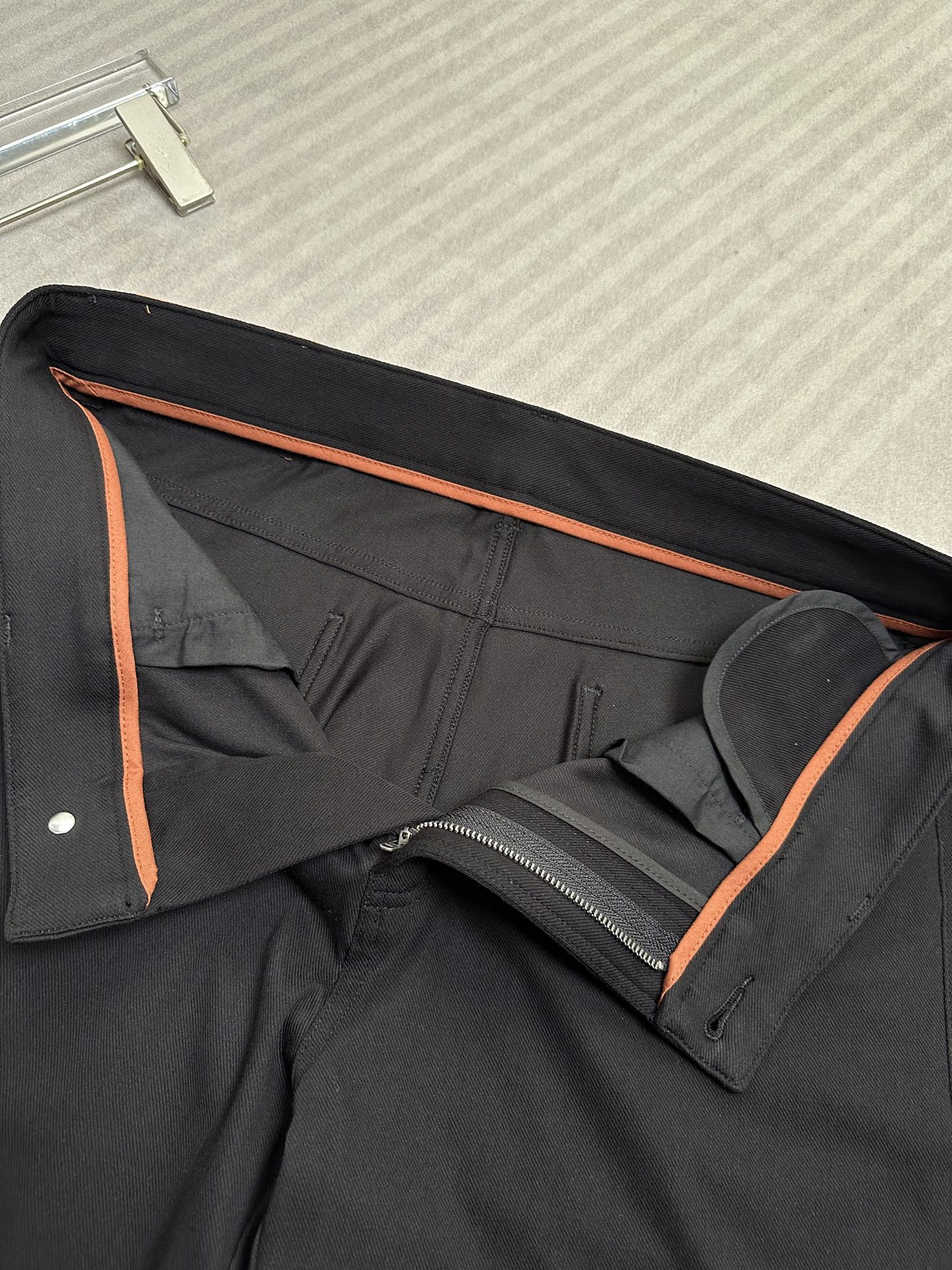 Loro Piana诺悠翩雅26SS早春新款五袋款休闲裤 面料精选斜纹高弹面料 柔软舒适 经典百搭 老钱