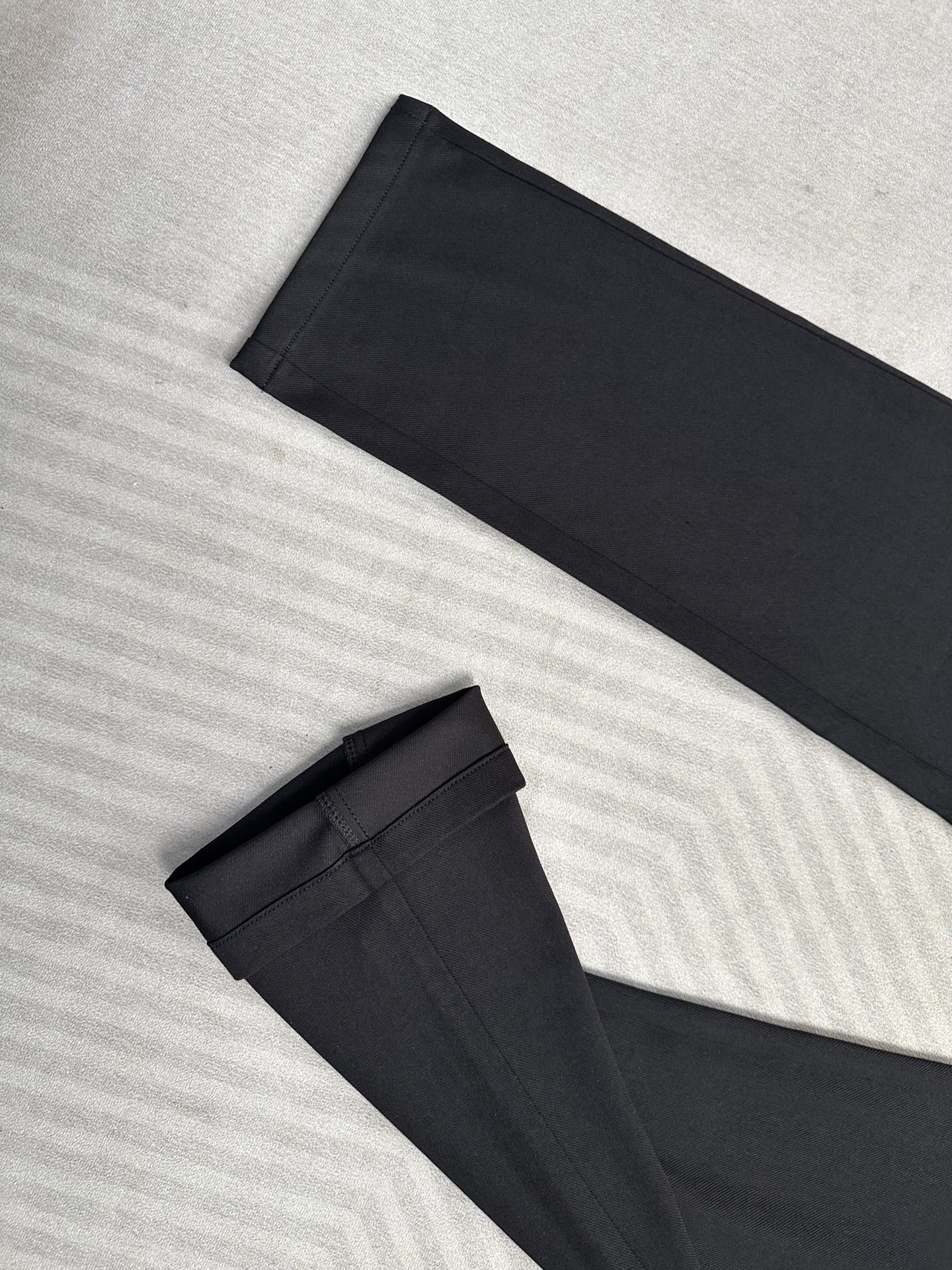 Loro Piana诺悠翩雅26SS早春新款五袋款休闲裤 面料精选斜纹高弹面料 柔软舒适 经典百搭 老钱