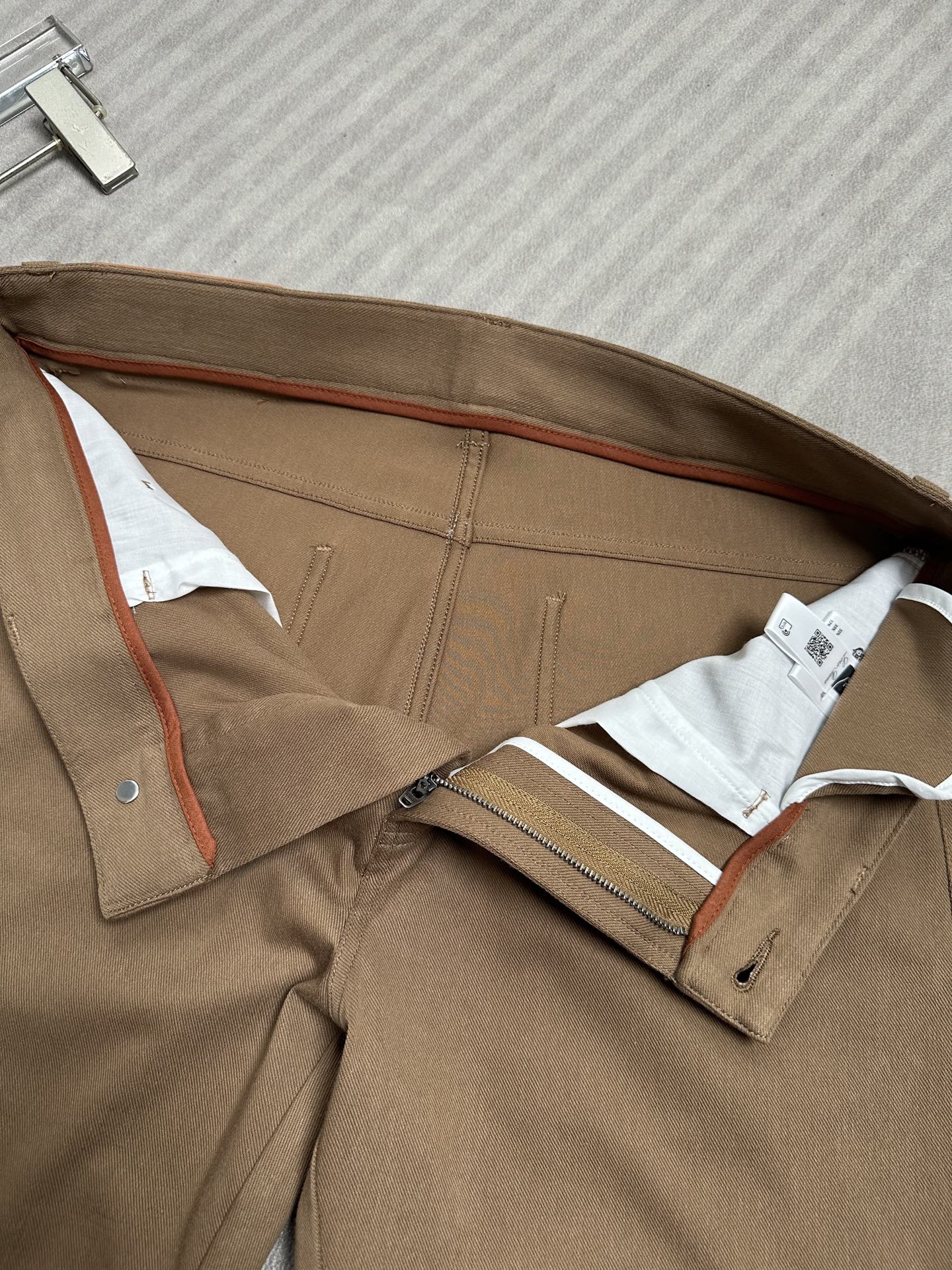 Loro Piana诺悠翩雅26SS早春新款五袋款休闲裤 面料精选斜纹高弹面料 柔软舒适 经典百搭 老钱