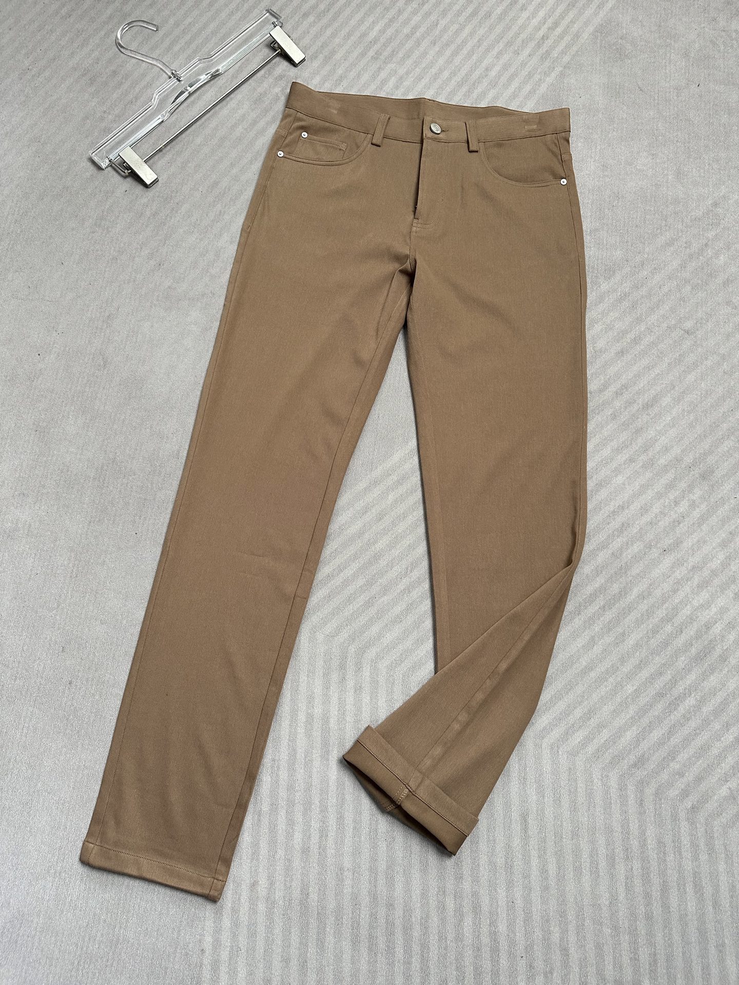 Loro Piana诺悠翩雅26SS早春新款五袋款休闲裤 面料精选斜纹高弹面料 柔软舒适 经典百搭 老钱