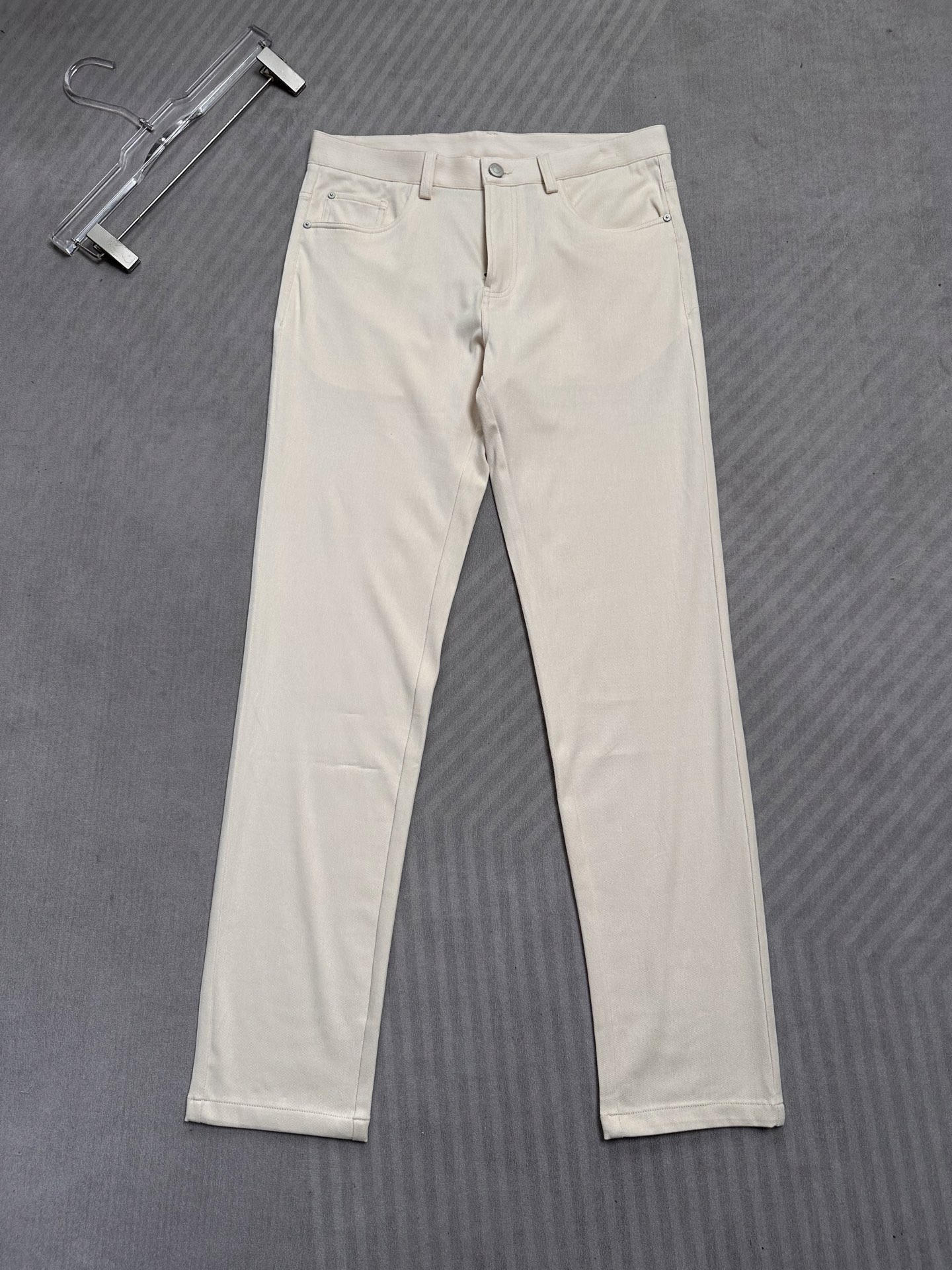 Loro Piana诺悠翩雅26SS早春新款五袋款休闲裤 面料精选斜纹高弹面料 柔软舒适 经典百搭 老钱