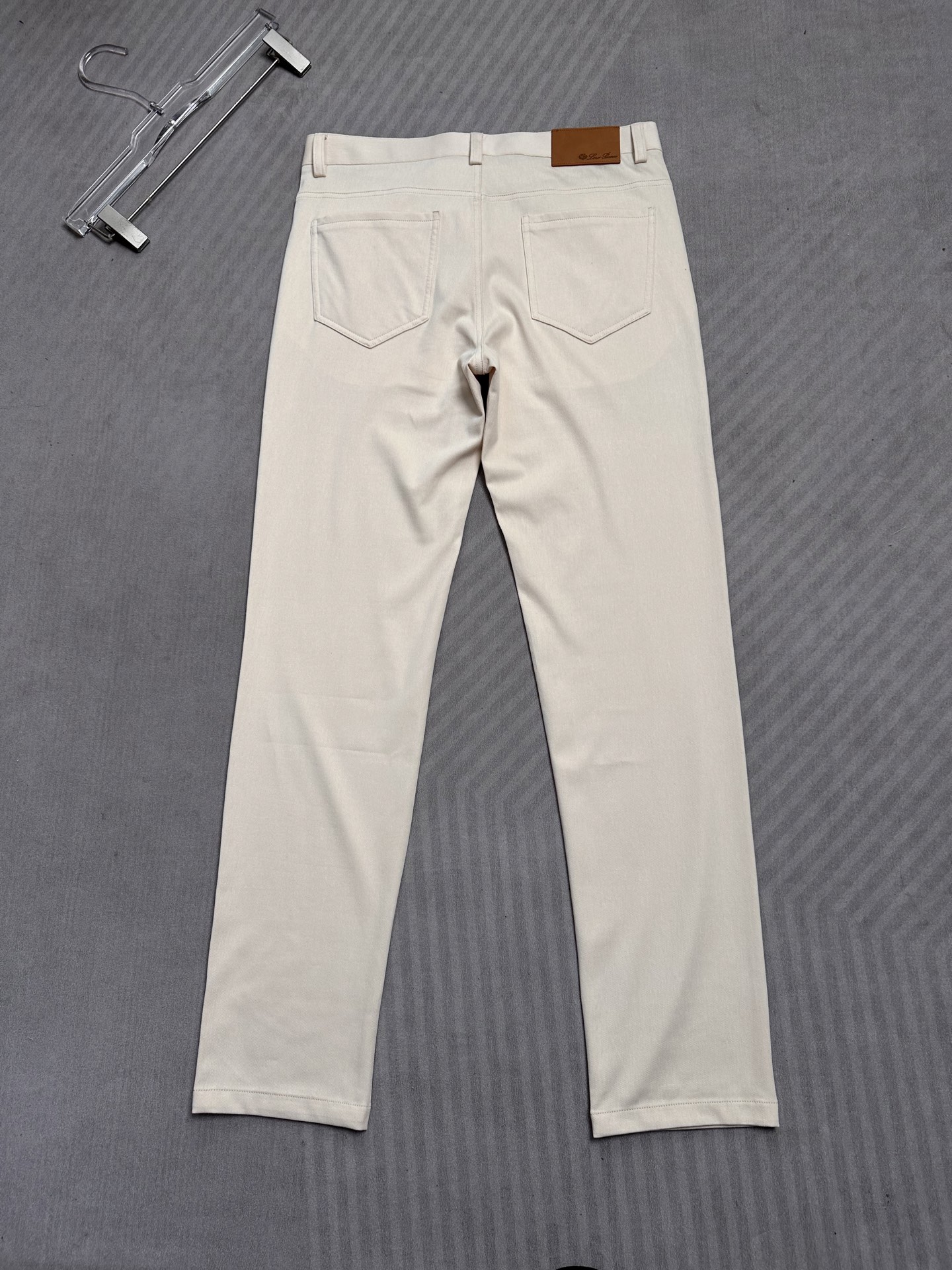 Loro Piana诺悠翩雅26SS早春新款五袋款休闲裤 面料精选斜纹高弹面料 柔软舒适 经典百搭 老钱