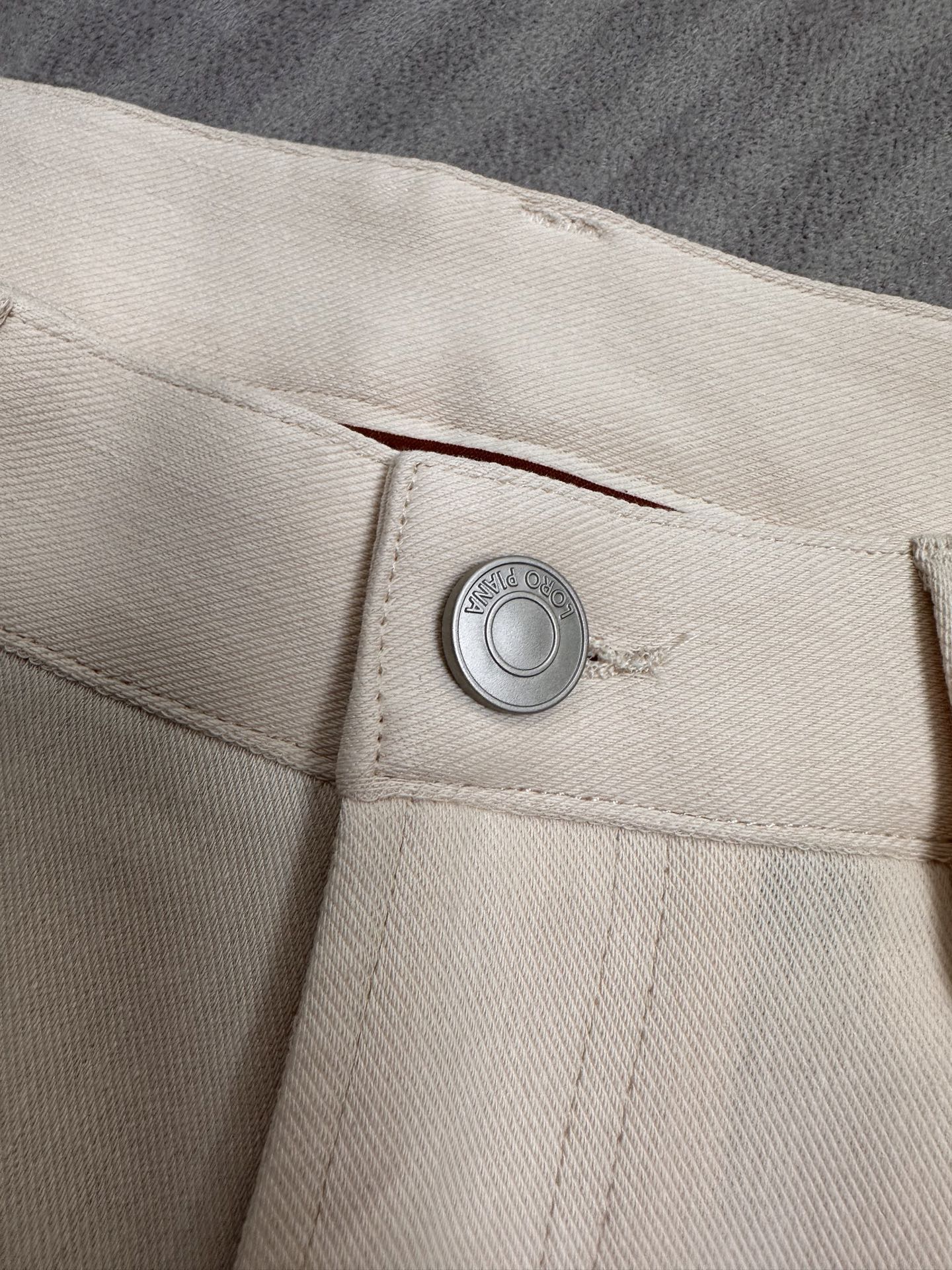 Loro Piana诺悠翩雅26SS早春新款五袋款休闲裤 面料精选斜纹高弹面料 柔软舒适 经典百搭 老钱