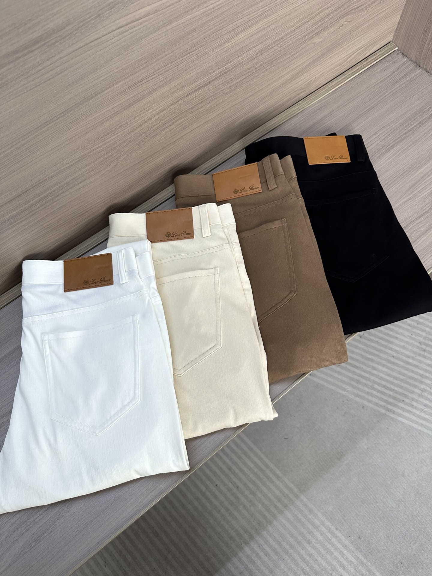 Loro Piana诺悠翩雅26SS早春新款五袋款休闲裤 面料精选斜纹高弹面料 柔软舒适 经典百搭 老钱