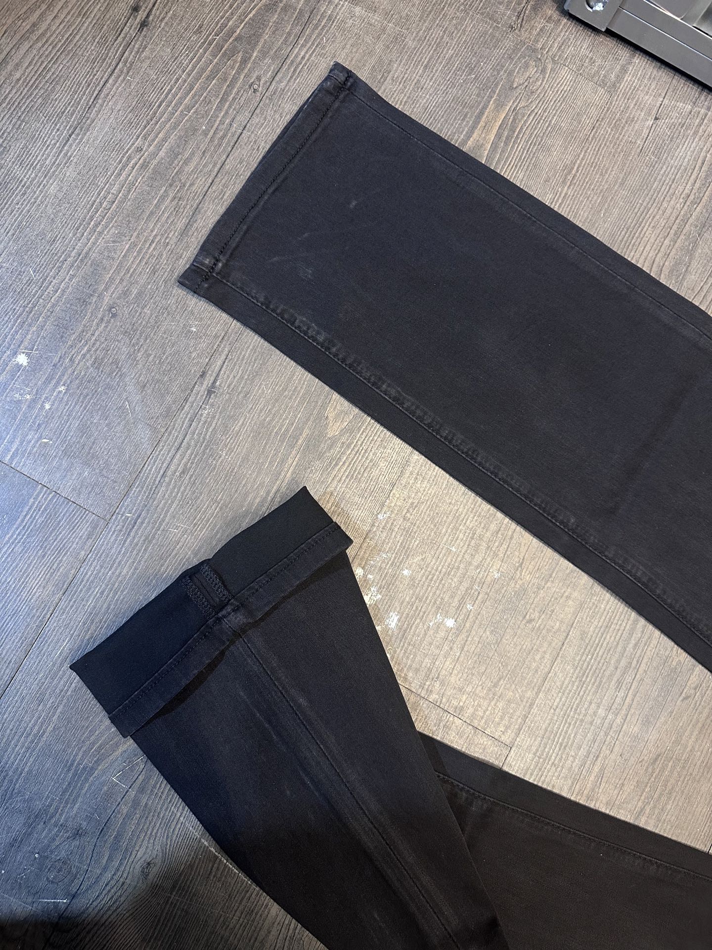 🔥LV驴家26SS春夏新款五袋款牛仔裤，面料精选高弹牛仔面料 轻薄柔软舒适 定制高端五金 细节彰显品质 