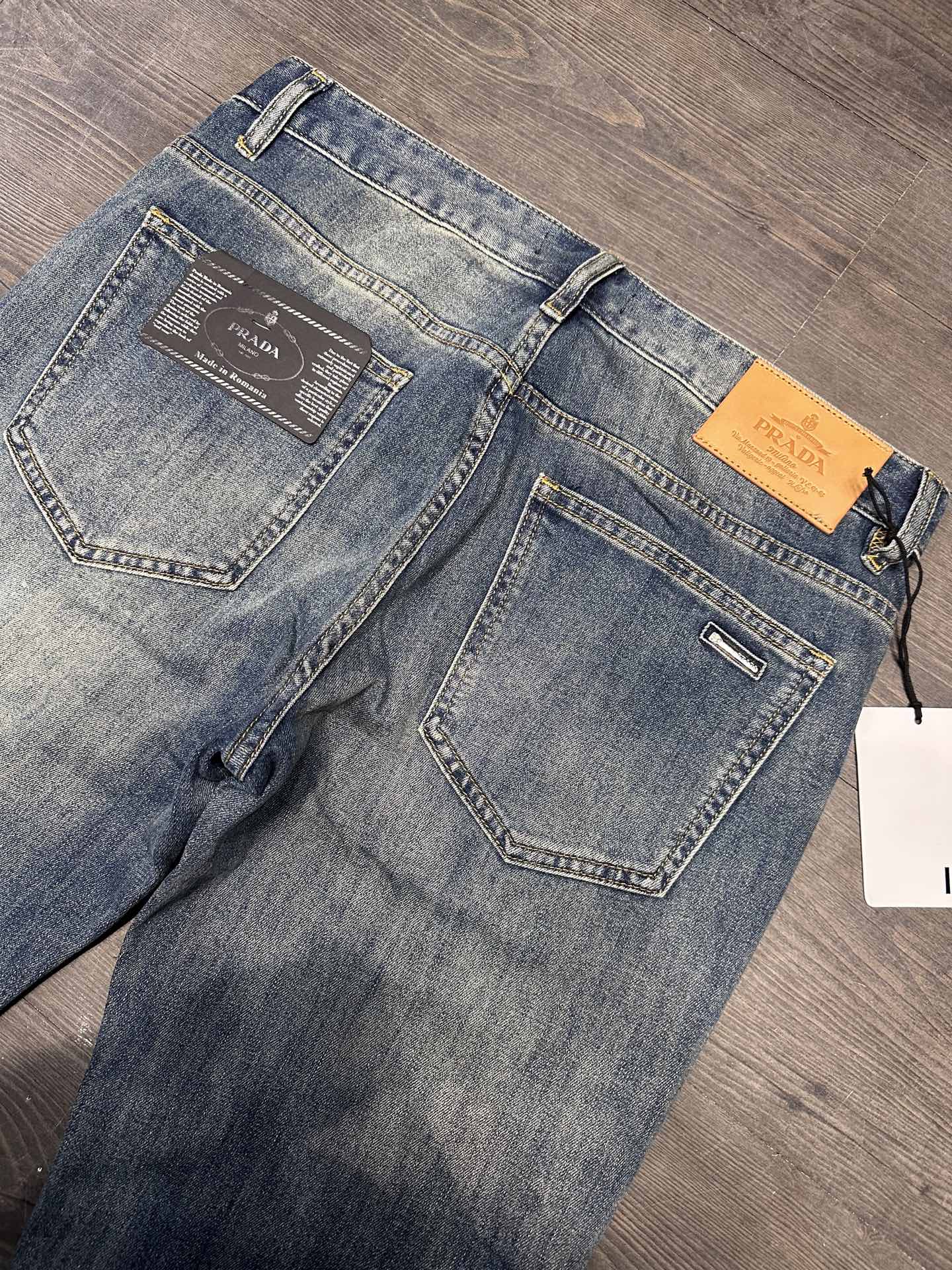 🔥PRADA普拉达26SS春夏新款五袋款牛仔裤，面料精选高弹牛仔面料 轻薄柔软舒适 定制高端五金 细节彰