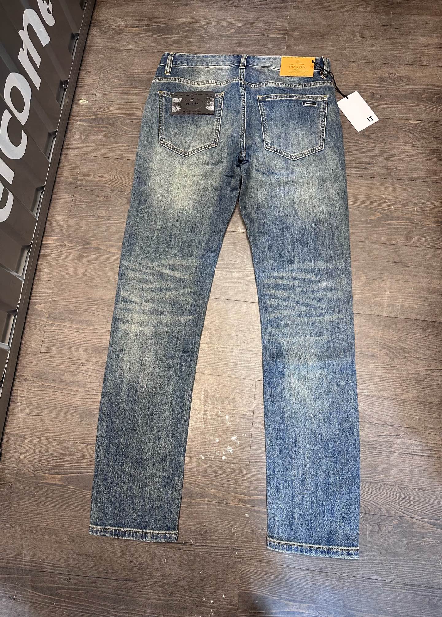 🔥PRADA普拉达26SS春夏新款五袋款牛仔裤，面料精选高弹牛仔面料 轻薄柔软舒适 定制高端五金 细节彰