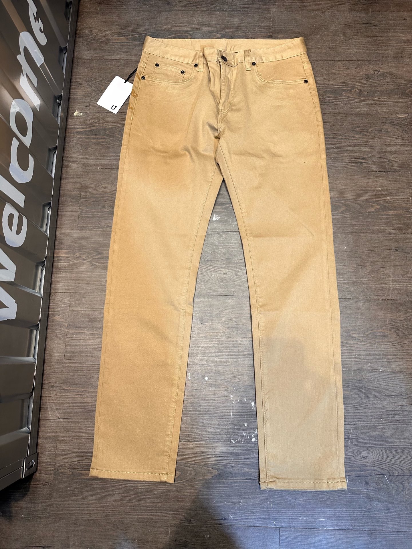 🔥Burberry 巴宝莉26SS春夏新款五袋款牛仔裤，面料精选高弹牛仔面料 轻薄柔软舒适 定制高端五金