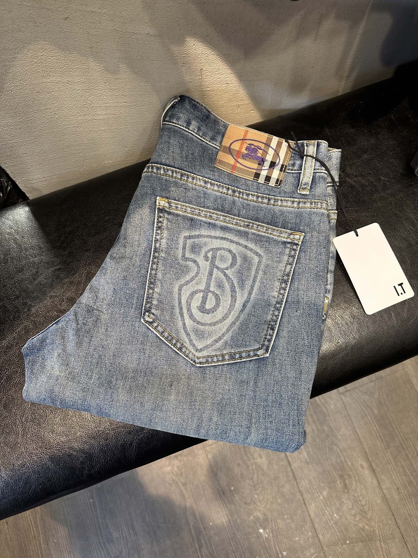 . 613991_320 613991_320