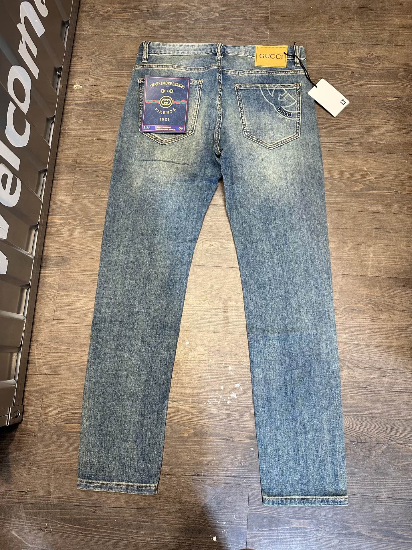 🔥Burberry 巴宝莉26SS春夏新款五袋款牛仔裤，面料精选高弹牛仔面料 轻薄柔软舒适 定制高端五金