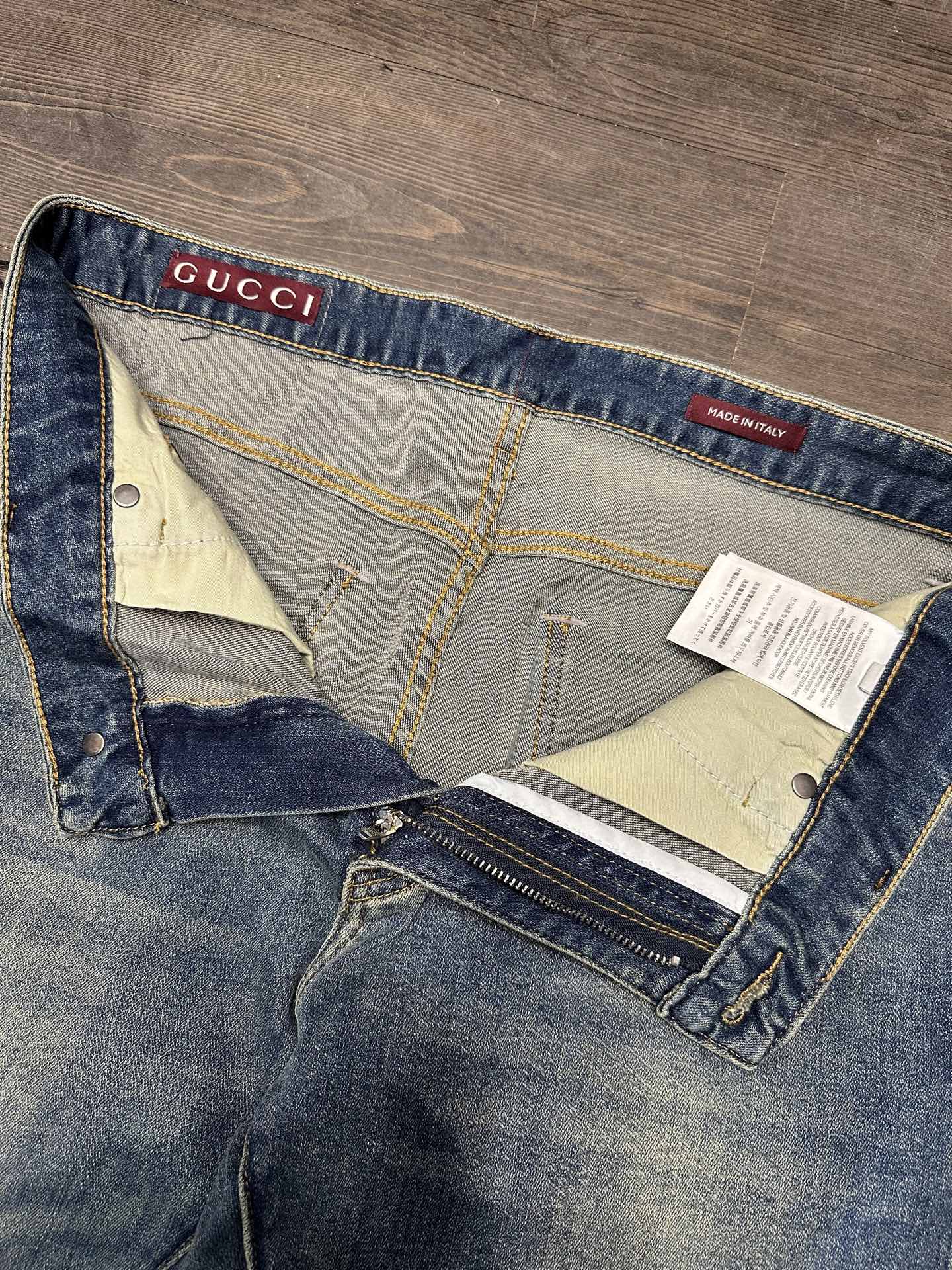 🔥Burberry 巴宝莉26SS春夏新款五袋款牛仔裤，面料精选高弹牛仔面料 轻薄柔软舒适 定制高端五金