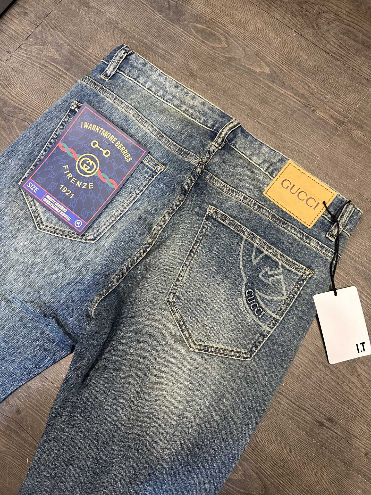 🔥Burberry 巴宝莉26SS春夏新款五袋款牛仔裤，面料精选高弹牛仔面料 轻薄柔软舒适 定制高端五金