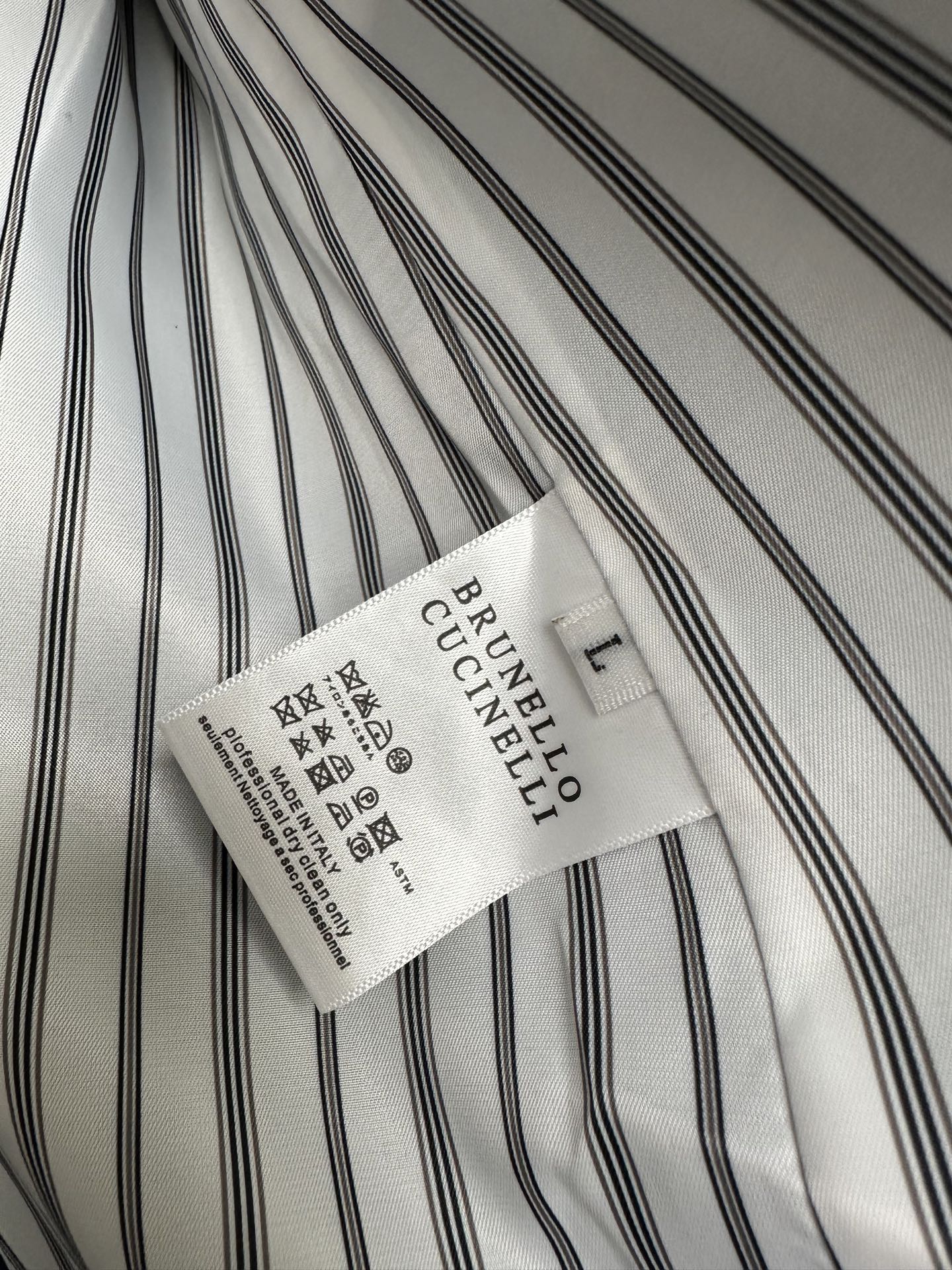 BC26ss春夏新款亚麻西服外套 休闲商务款 多种穿搭法，适合多种场合 面料选用进口天丝麻 顶级品质 工