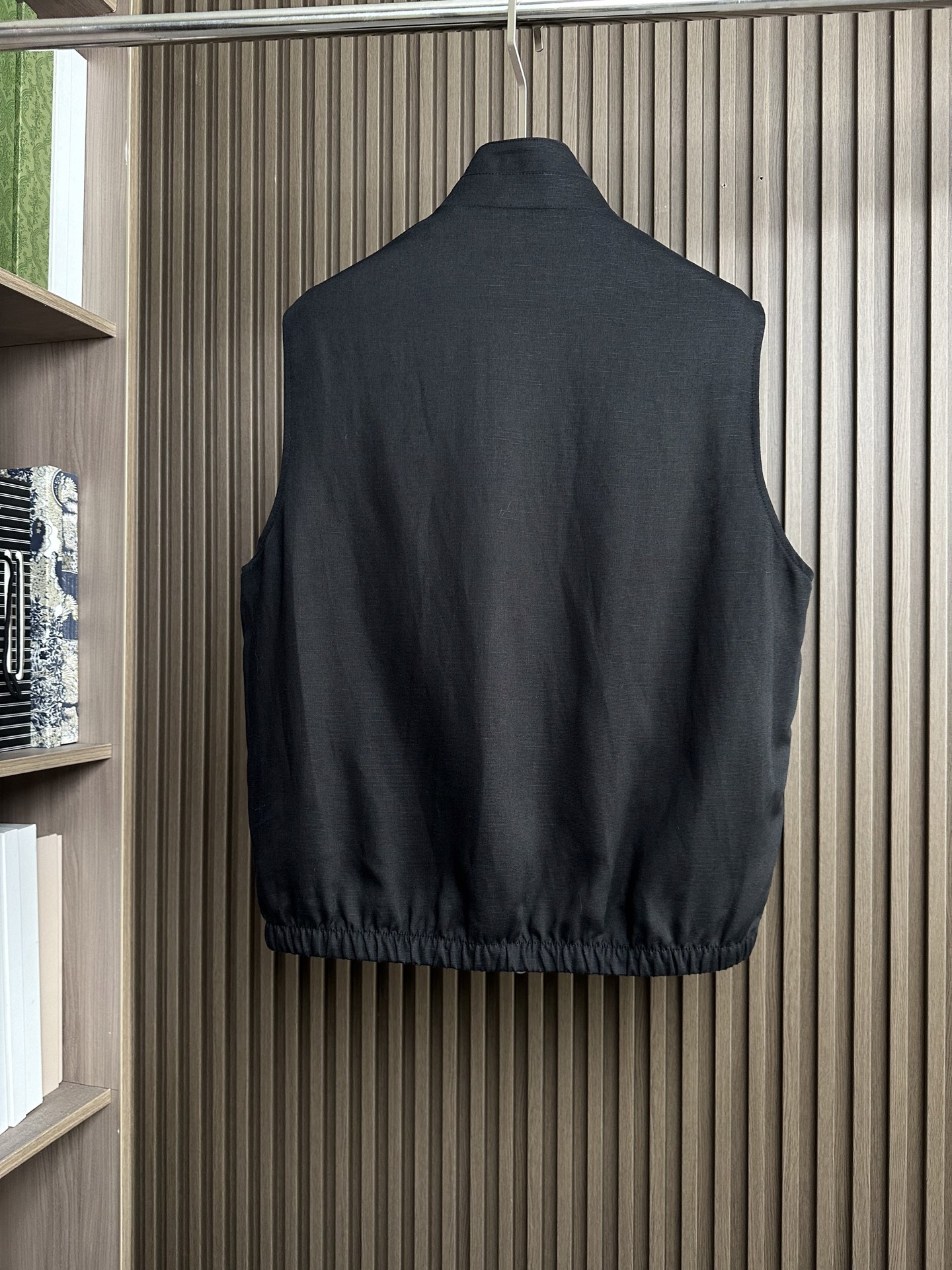 26ss 早春新品Loro piana轻奢立领马甲 | 把高级感穿在日常甄选高支面料，触感软糯，垂坠有型