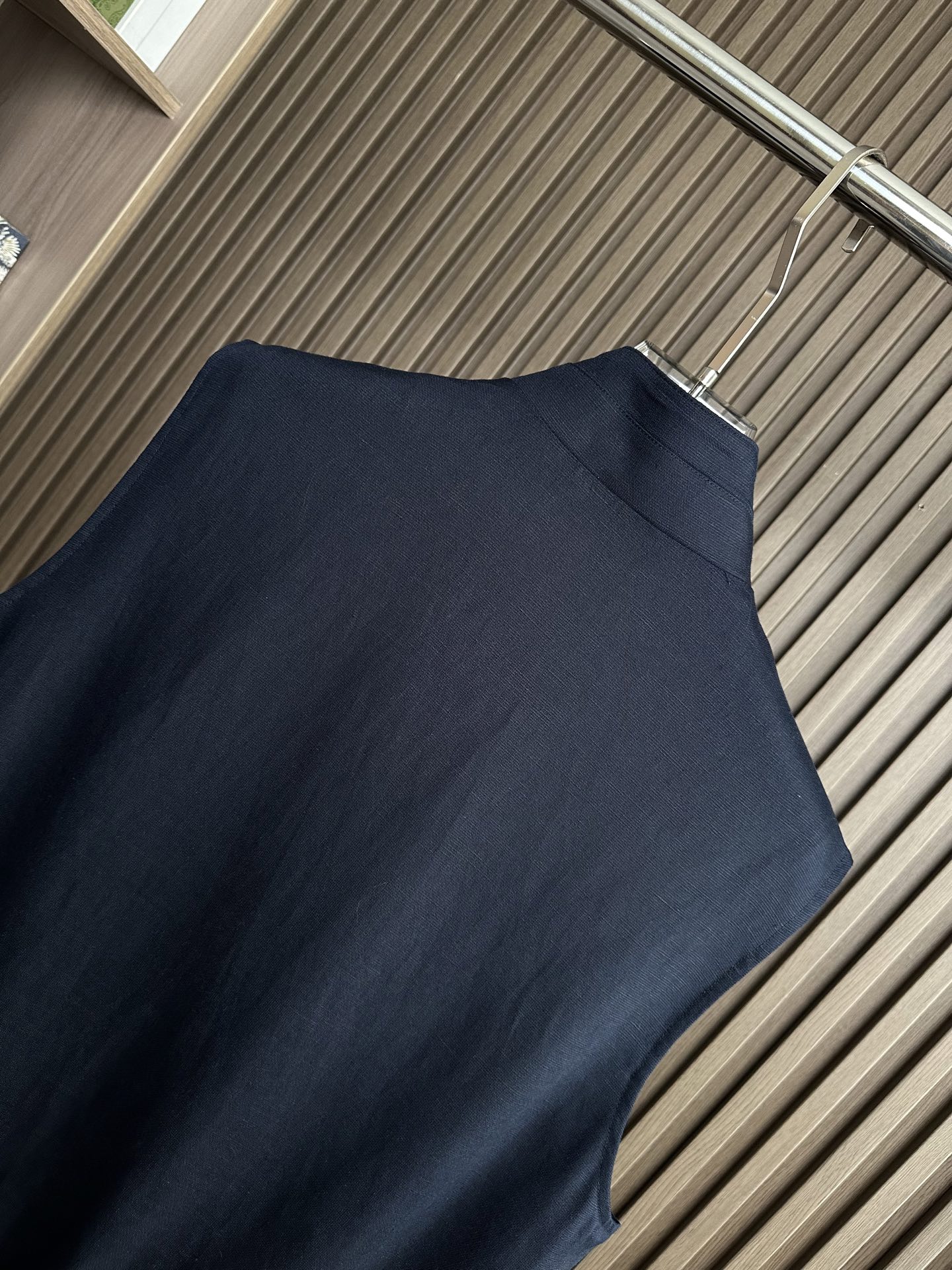 26ss 早春新品Loro piana轻奢立领马甲 | 把高级感穿在日常甄选高支面料，触感软糯，垂坠有型