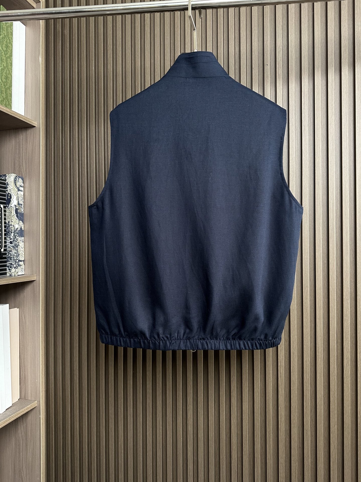 26ss 早春新品Loro piana轻奢立领马甲 | 把高级感穿在日常甄选高支面料，触感软糯，垂坠有型