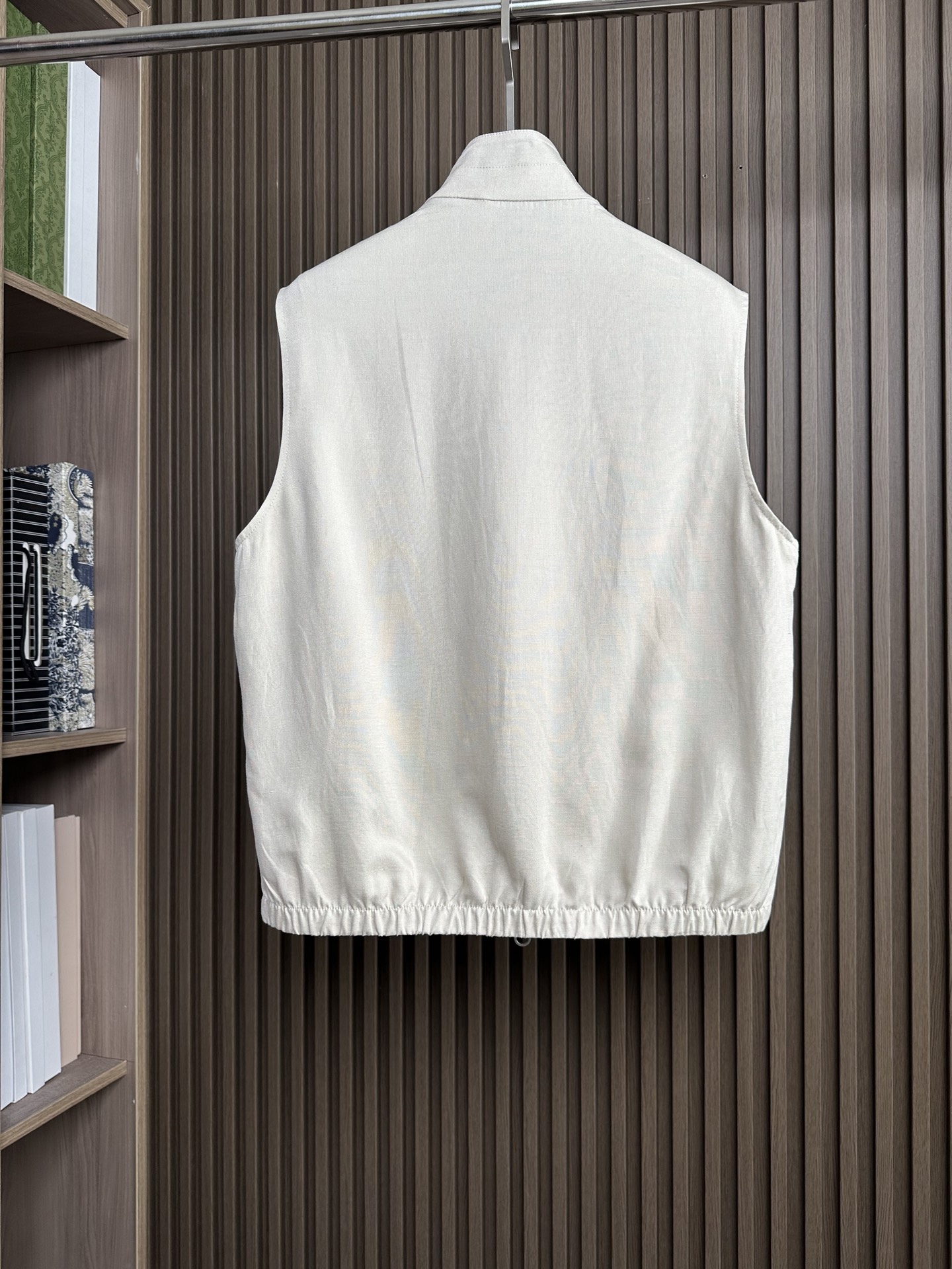 26ss 早春新品Loro piana轻奢立领马甲 | 把高级感穿在日常甄选高支面料，触感软糯，垂坠有型