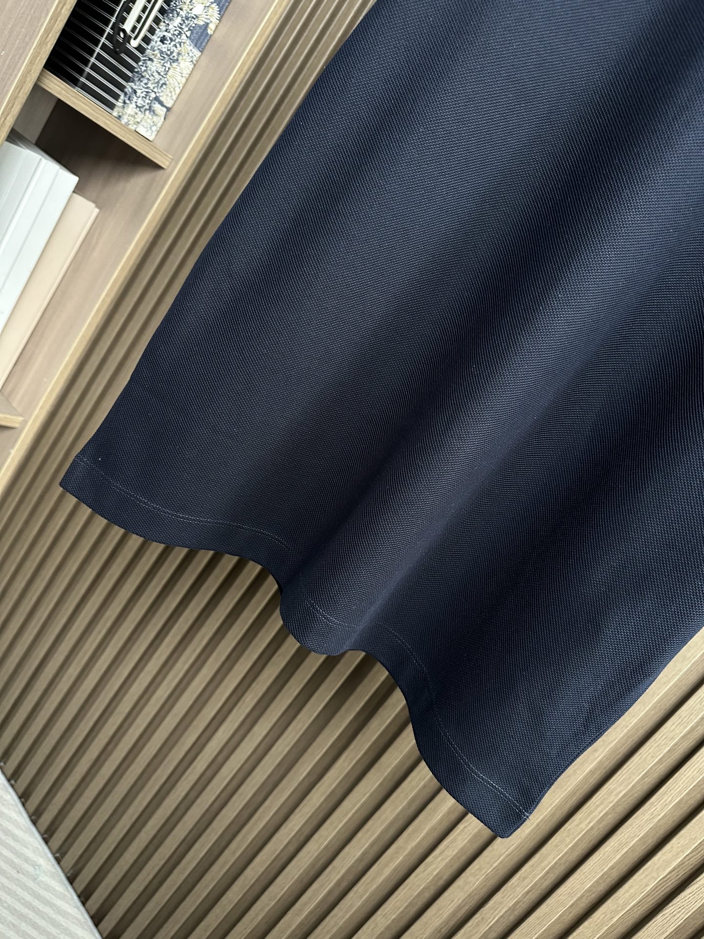 GUCCI古奇26SS春夏新款翻领短袖 原版定制 轻薄透气 上身丝滑舒适 领口，袖口条纹设计，高端大气经