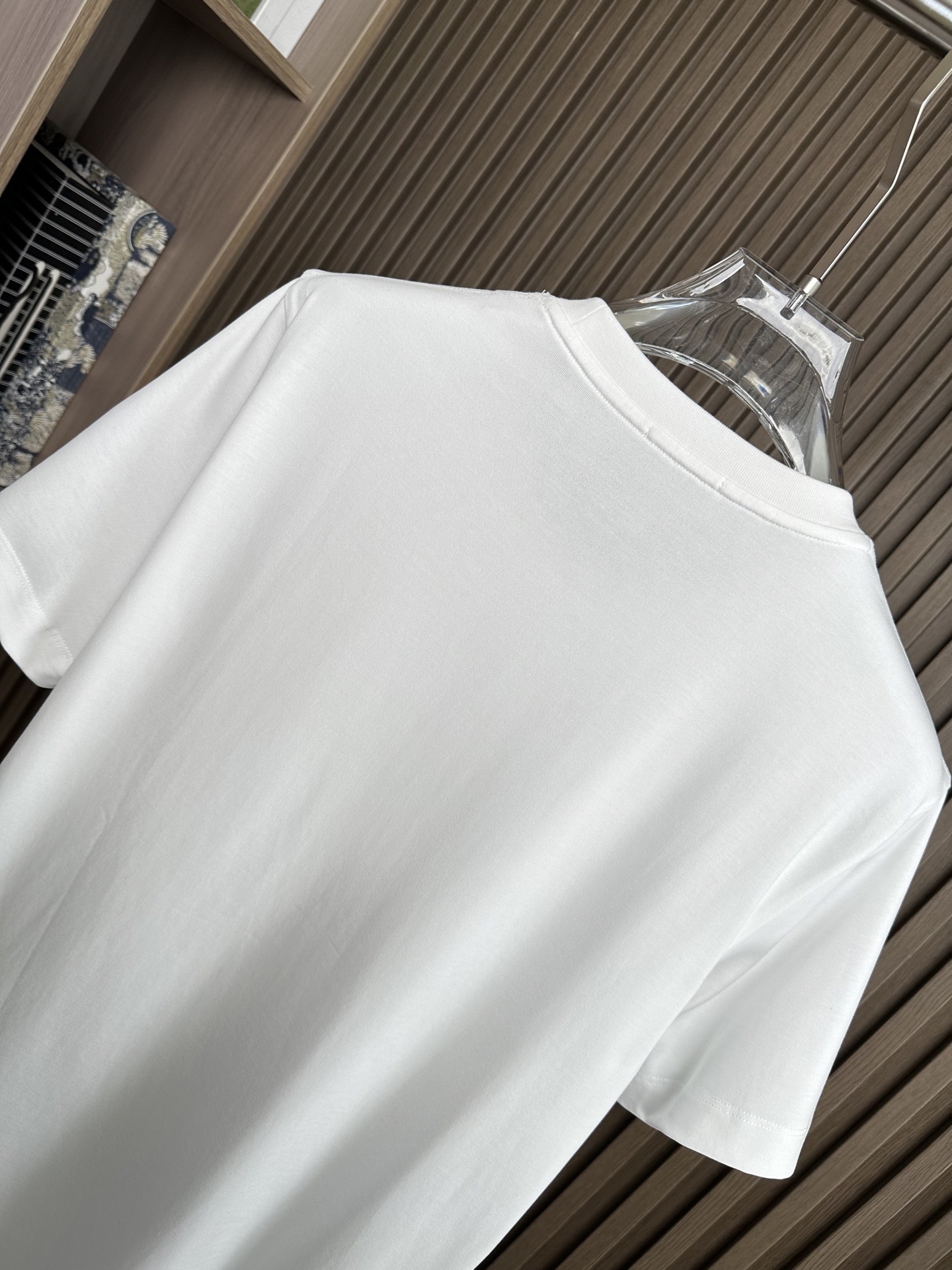 🔥MON蒙口男士时装款圆领短袖T恤，26SS春夏新品，超火爆人气单品！极符合巴美学基调的一款T恤，造型设