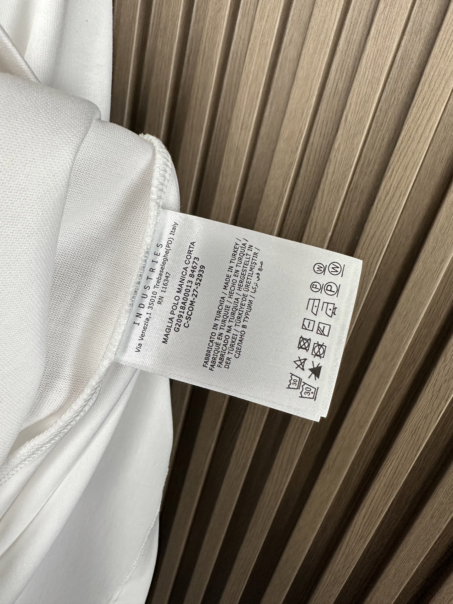 🔥MON蒙口男士时装款圆领短袖T恤，26SS春夏新品，超火爆人气单品！极符合巴美学基调的一款T恤，造型设