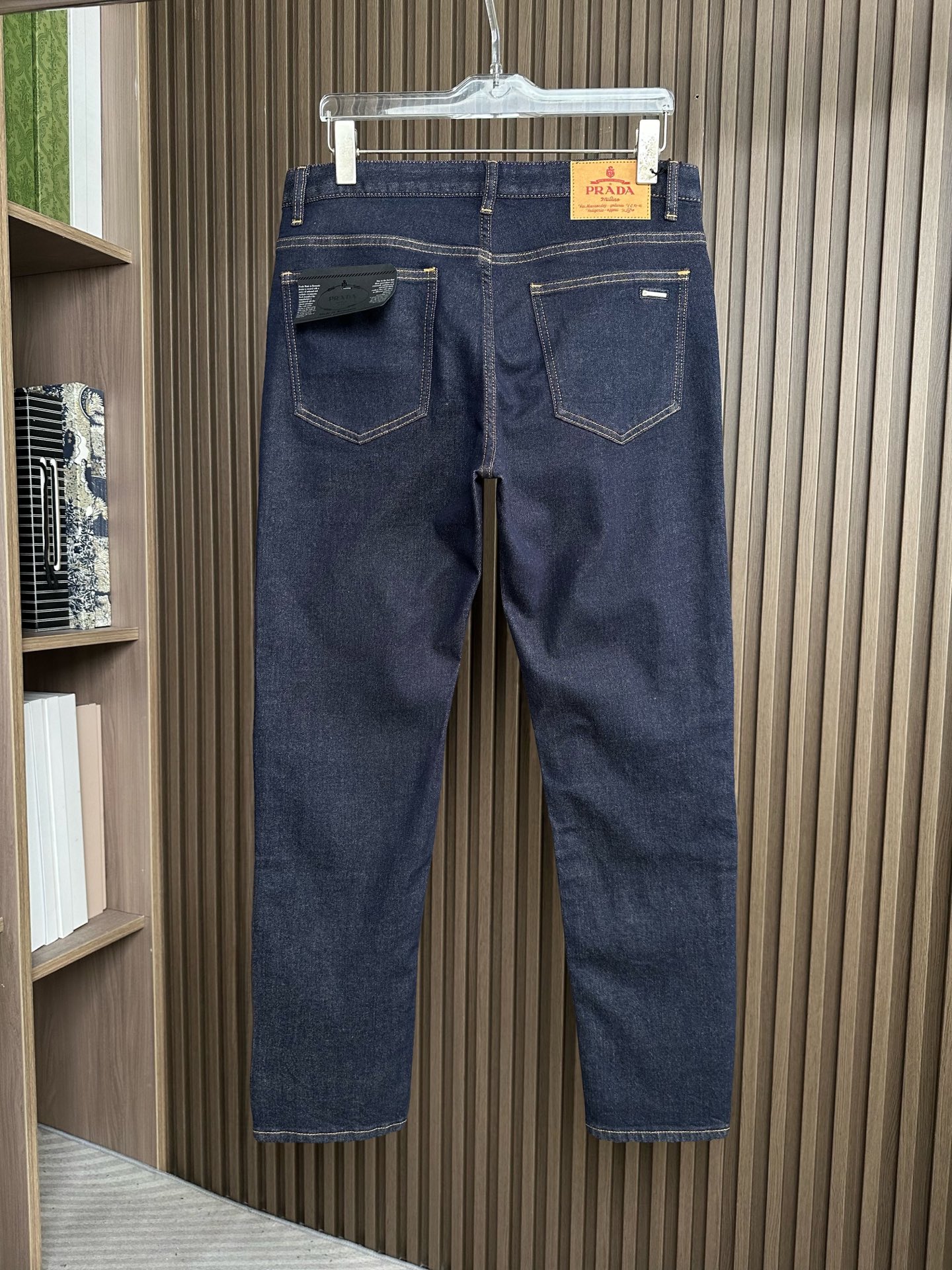 🔥PRADA普拉达26SS春夏新款五袋款牛仔裤，面料精选高弹牛仔面料 轻薄柔软舒适 定制高端五金 细节彰