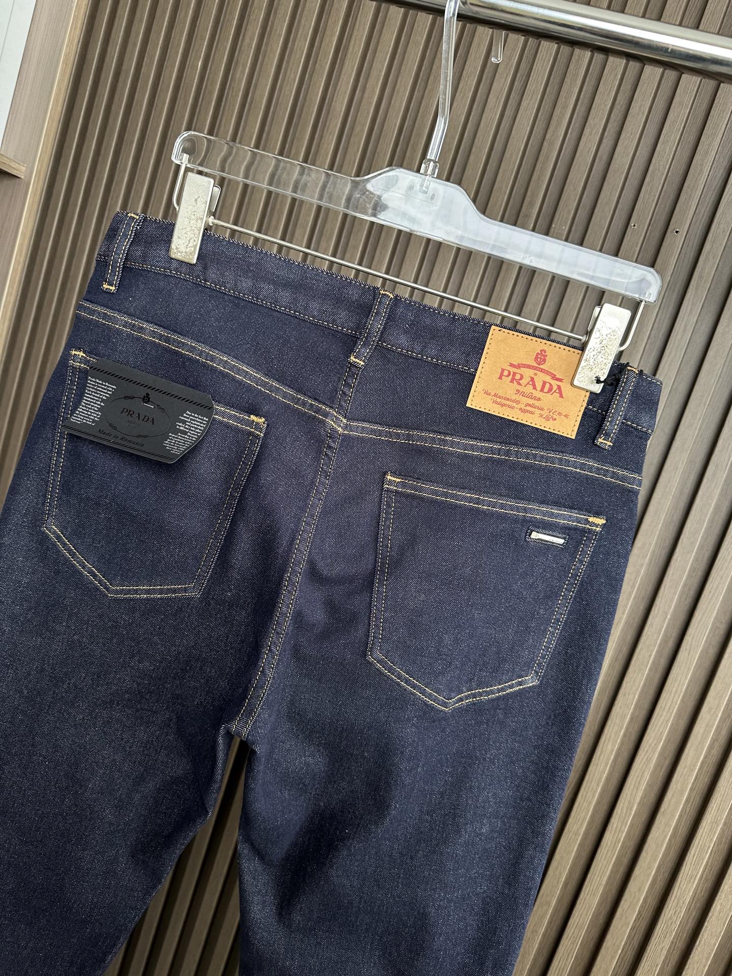 🔥PRADA普拉达26SS春夏新款五袋款牛仔裤，面料精选高弹牛仔面料 轻薄柔软舒适 定制高端五金 细节彰