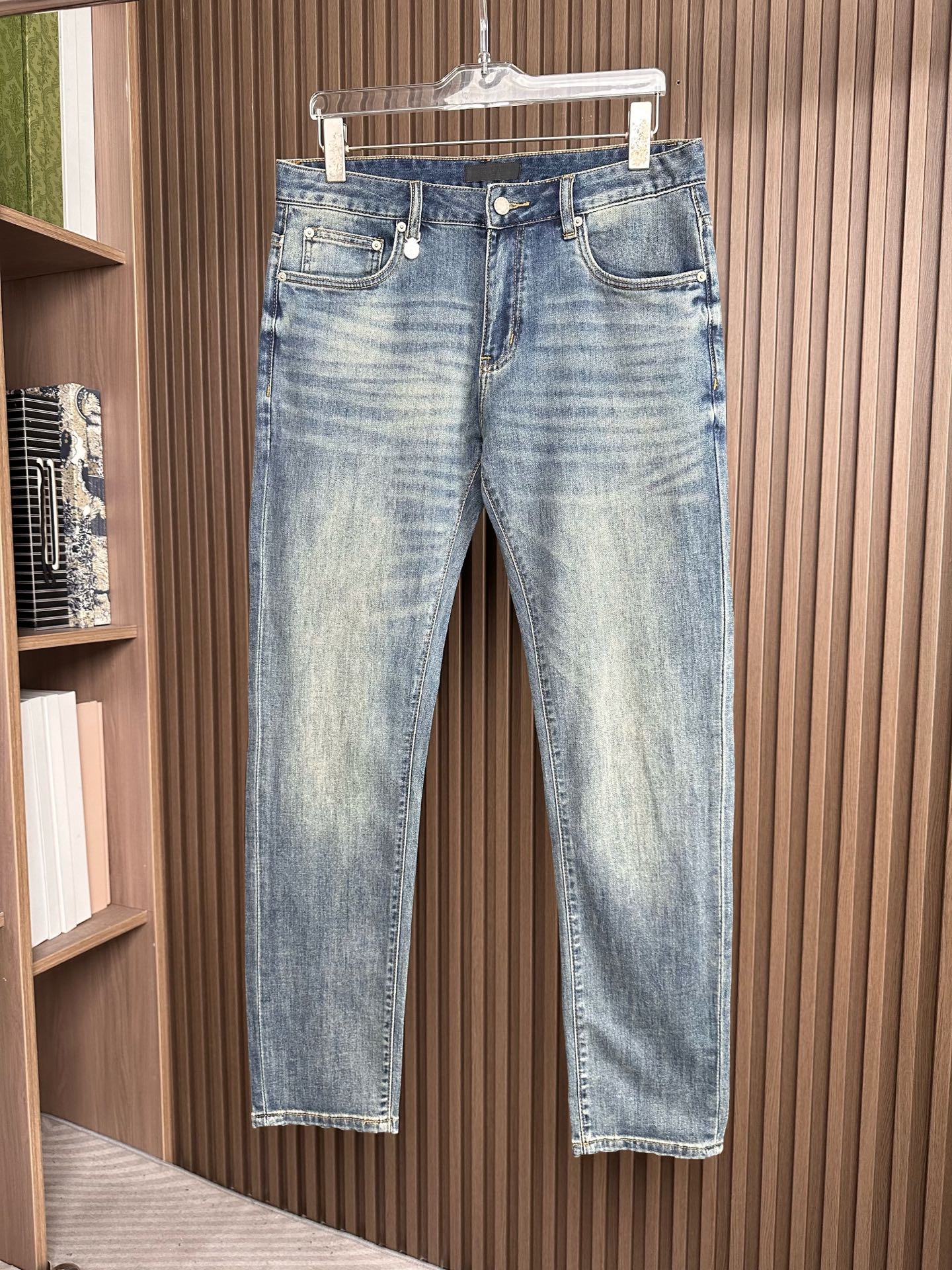 🔥PRADA普拉达26SS春夏新款五袋款牛仔裤，面料精选高弹牛仔面料 轻薄柔软舒适 定制高端五金 细节彰