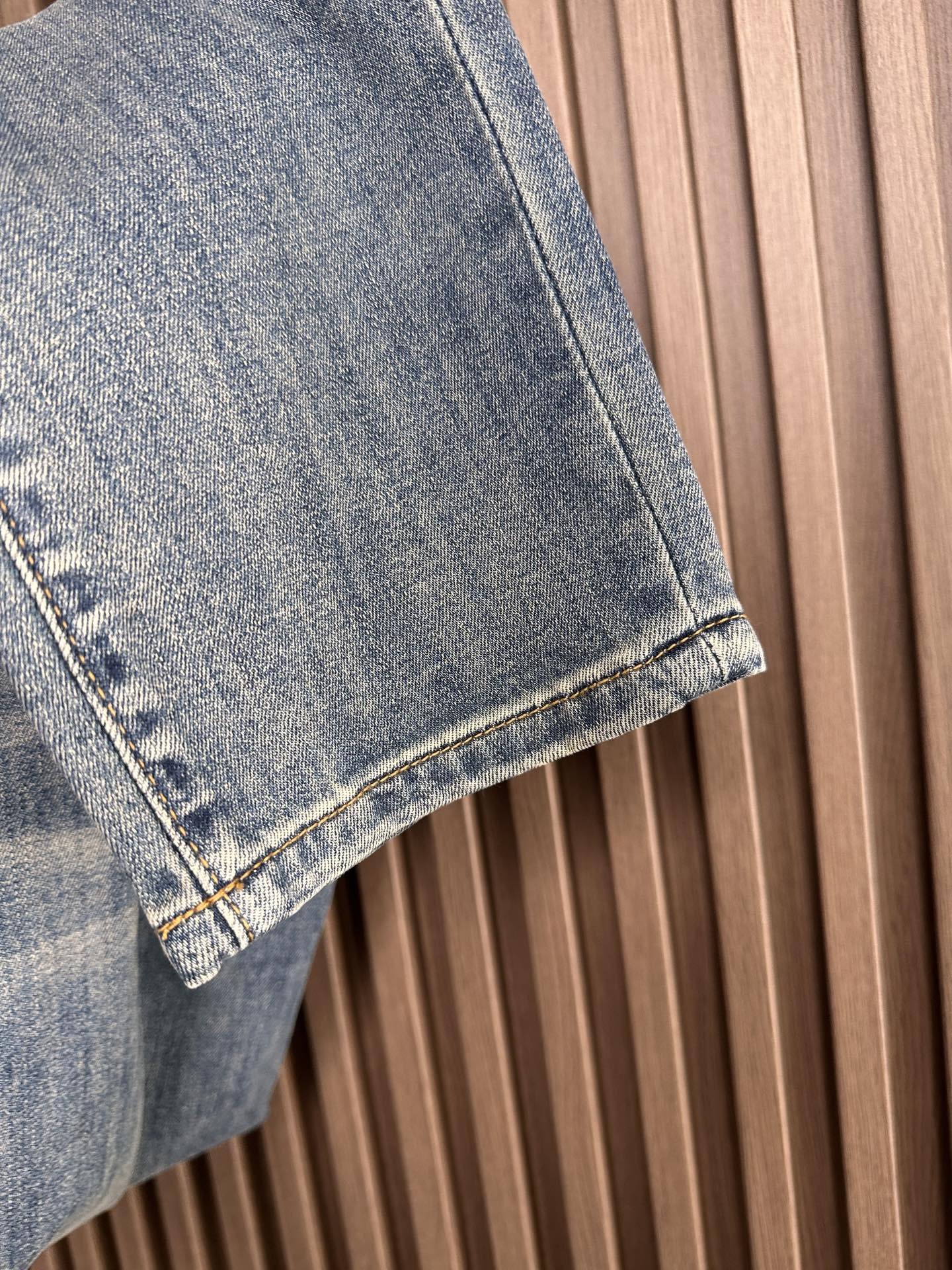 🔥PRADA普拉达26SS春夏新款五袋款牛仔裤，面料精选高弹牛仔面料 轻薄柔软舒适 定制高端五金 细节彰