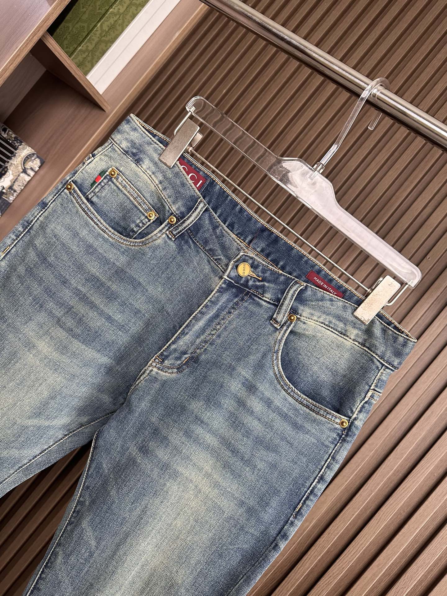 🔥GUCCI古奇26SS春夏新款五袋款牛仔裤，面料精选高弹牛仔面料 轻薄柔软舒适 定制高端五金 细节彰显