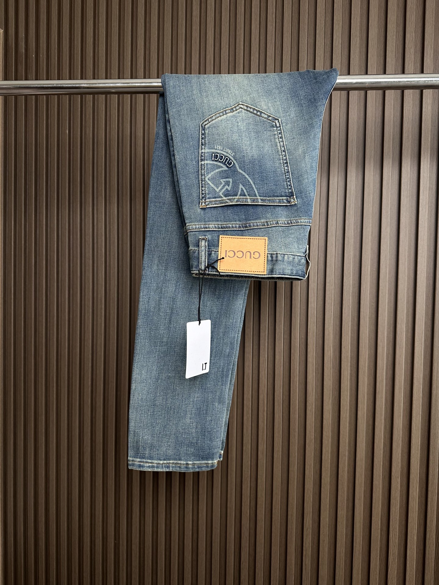 🔥GUCCI古奇26SS春夏新款五袋款牛仔裤，面料精选高弹牛仔面料 轻薄柔软舒适 定制高端五金 细节彰显