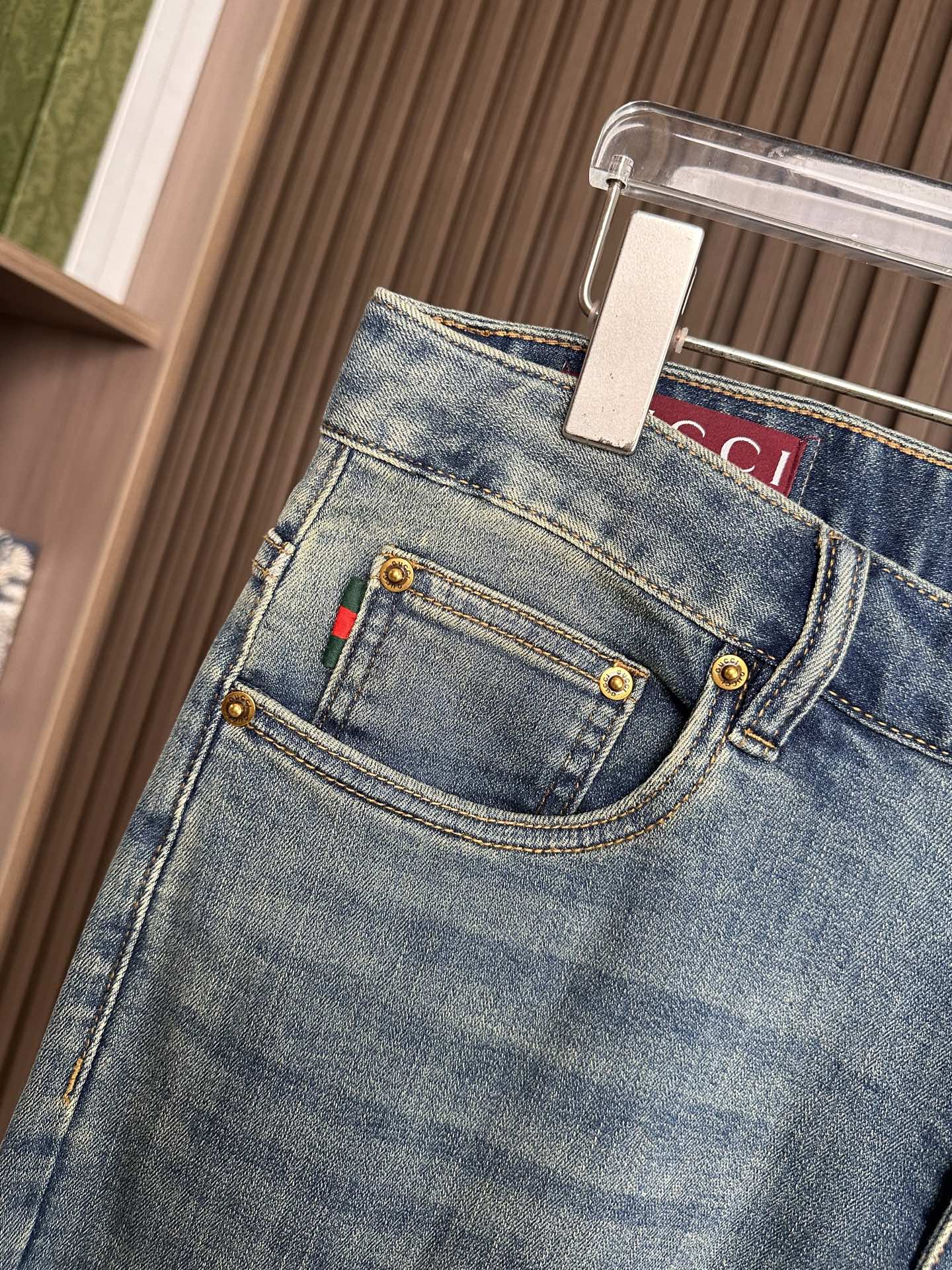 🔥GUCCI古奇26SS春夏新款五袋款牛仔裤，面料精选高弹牛仔面料 轻薄柔软舒适 定制高端五金 细节彰显