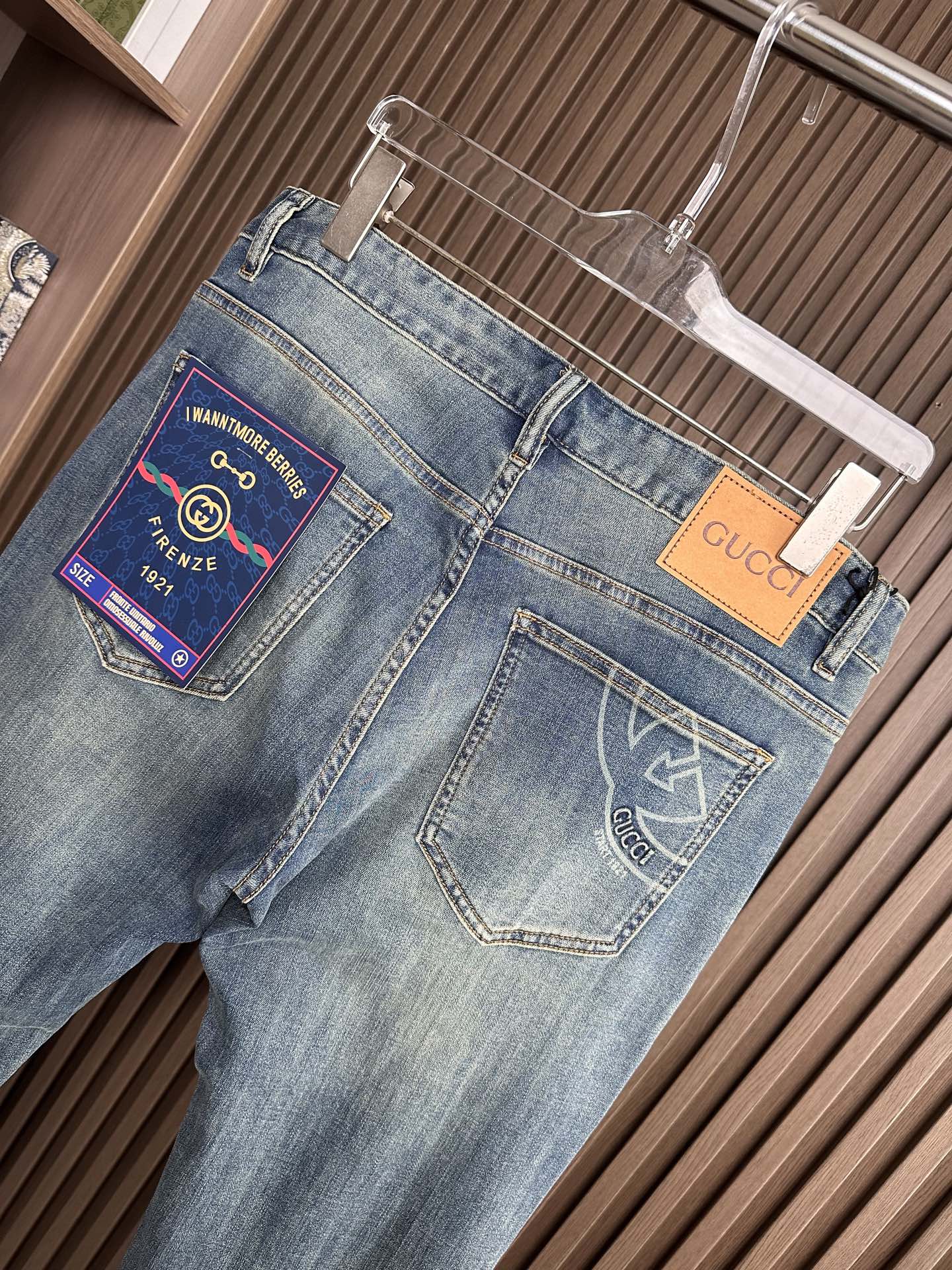 🔥GUCCI古奇26SS春夏新款五袋款牛仔裤，面料精选高弹牛仔面料 轻薄柔软舒适 定制高端五金 细节彰显