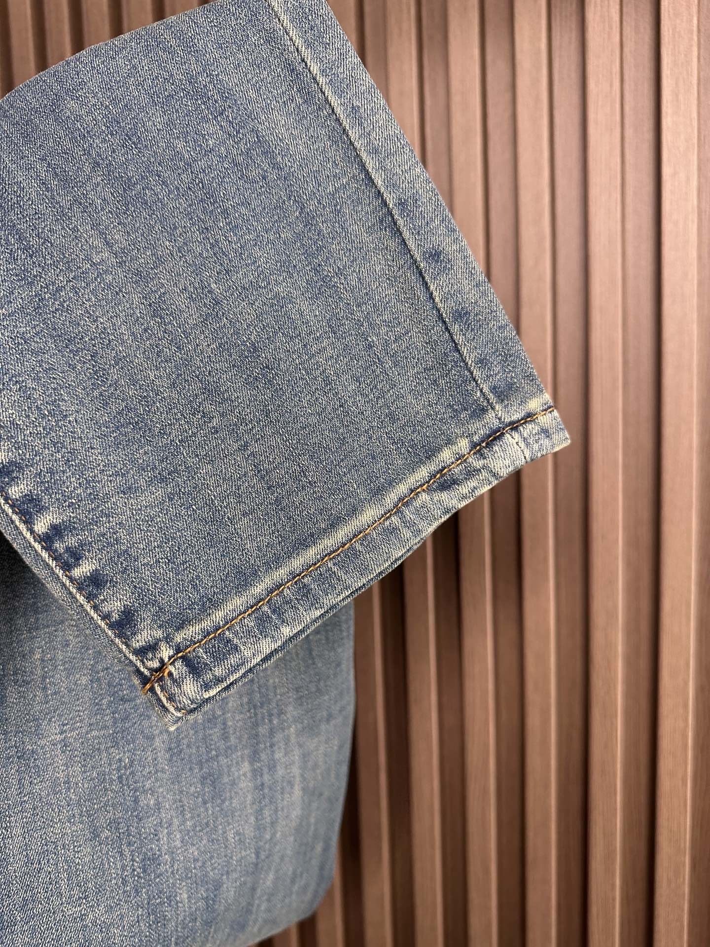 🔥GUCCI古奇26SS春夏新款五袋款牛仔裤，面料精选高弹牛仔面料 轻薄柔软舒适 定制高端五金 细节彰显