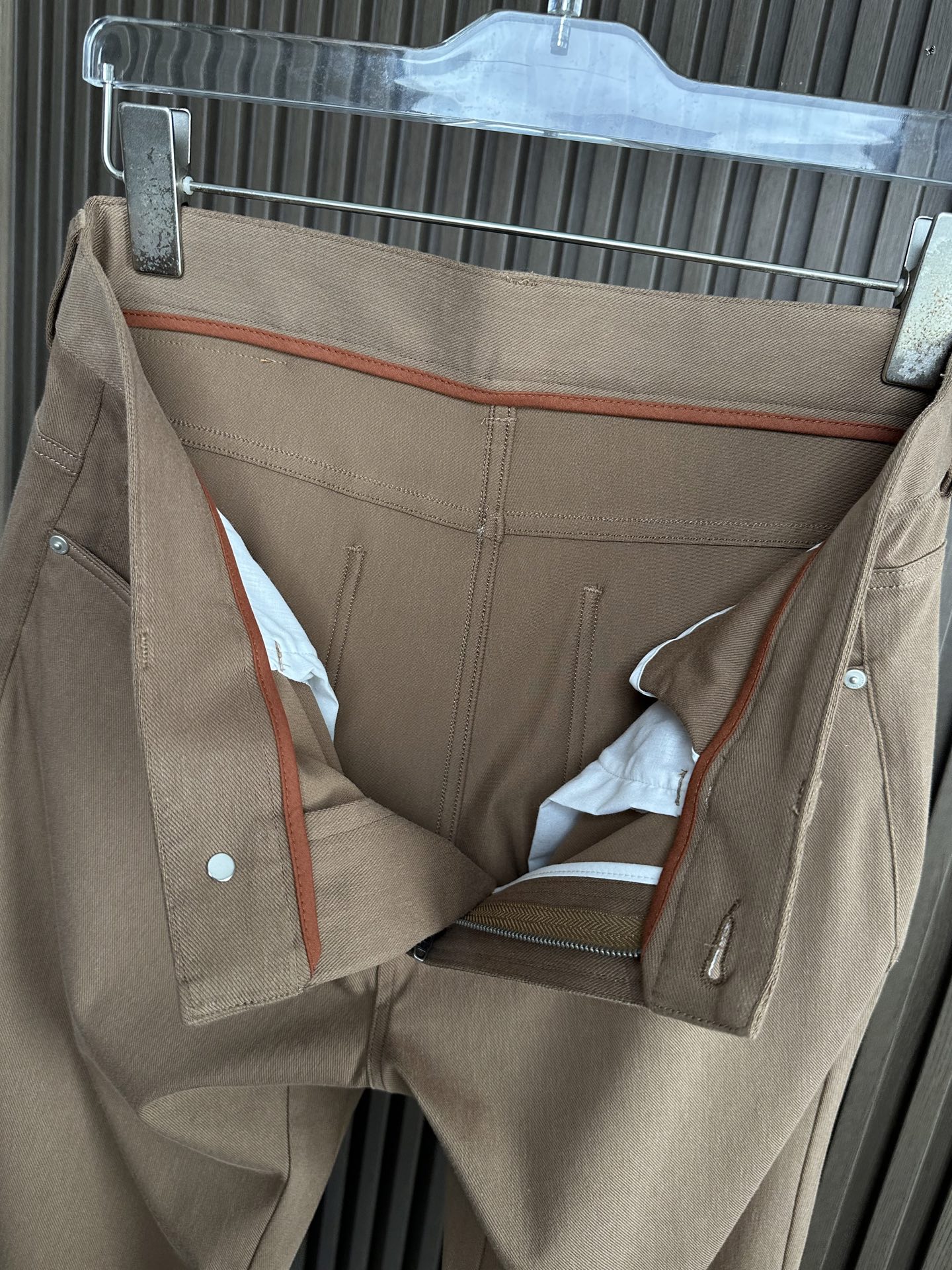 （深卡其～）Loro piana诺悠翩雅26SS早春新款五袋款休闲裤 面料精选斜纹高弹面料 柔软舒适 经