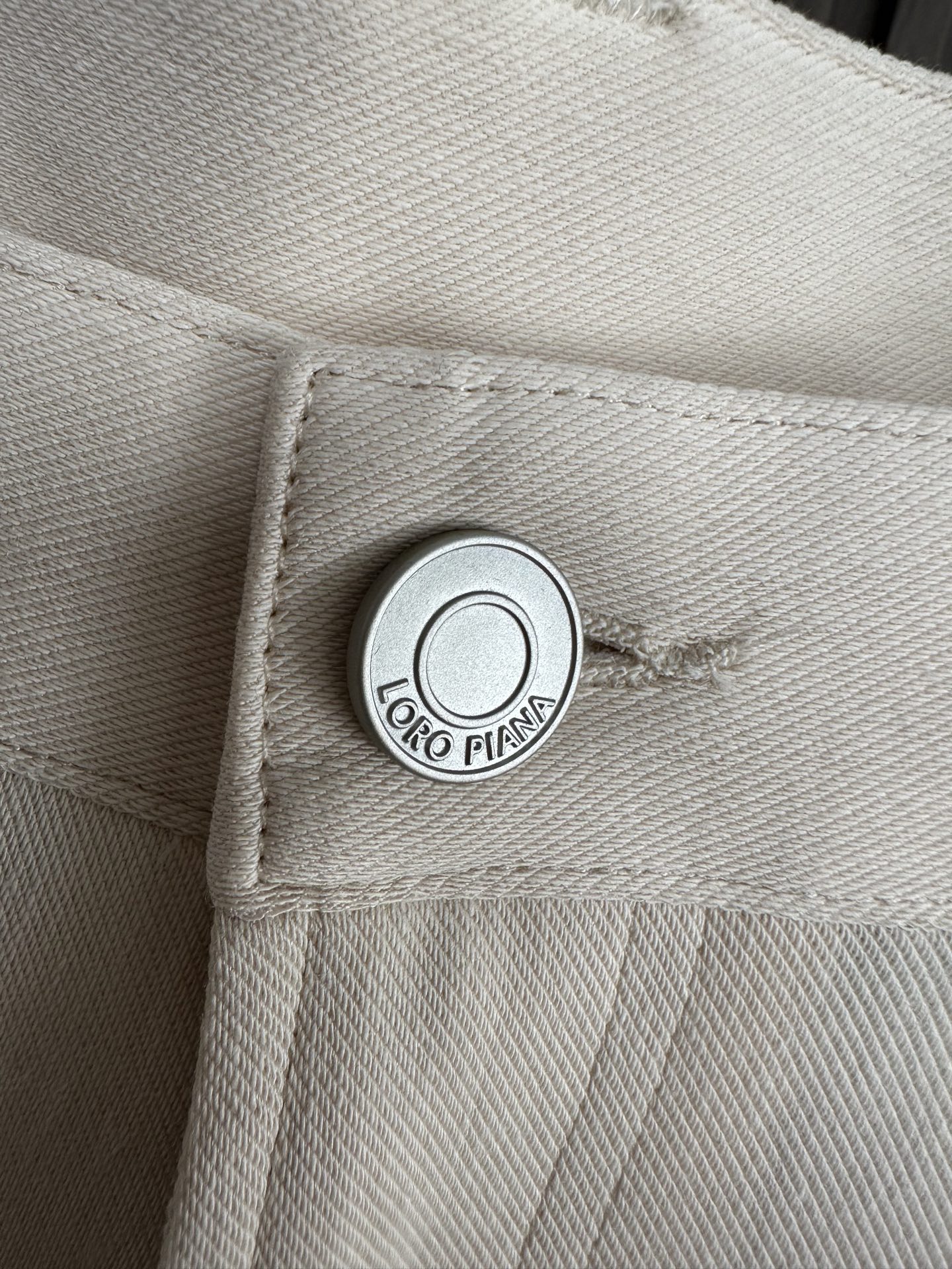 （杏色～）Loro piana诺悠翩雅26SS早春新款五袋款休闲裤 面料精选斜纹高弹面料 柔软舒适 经典