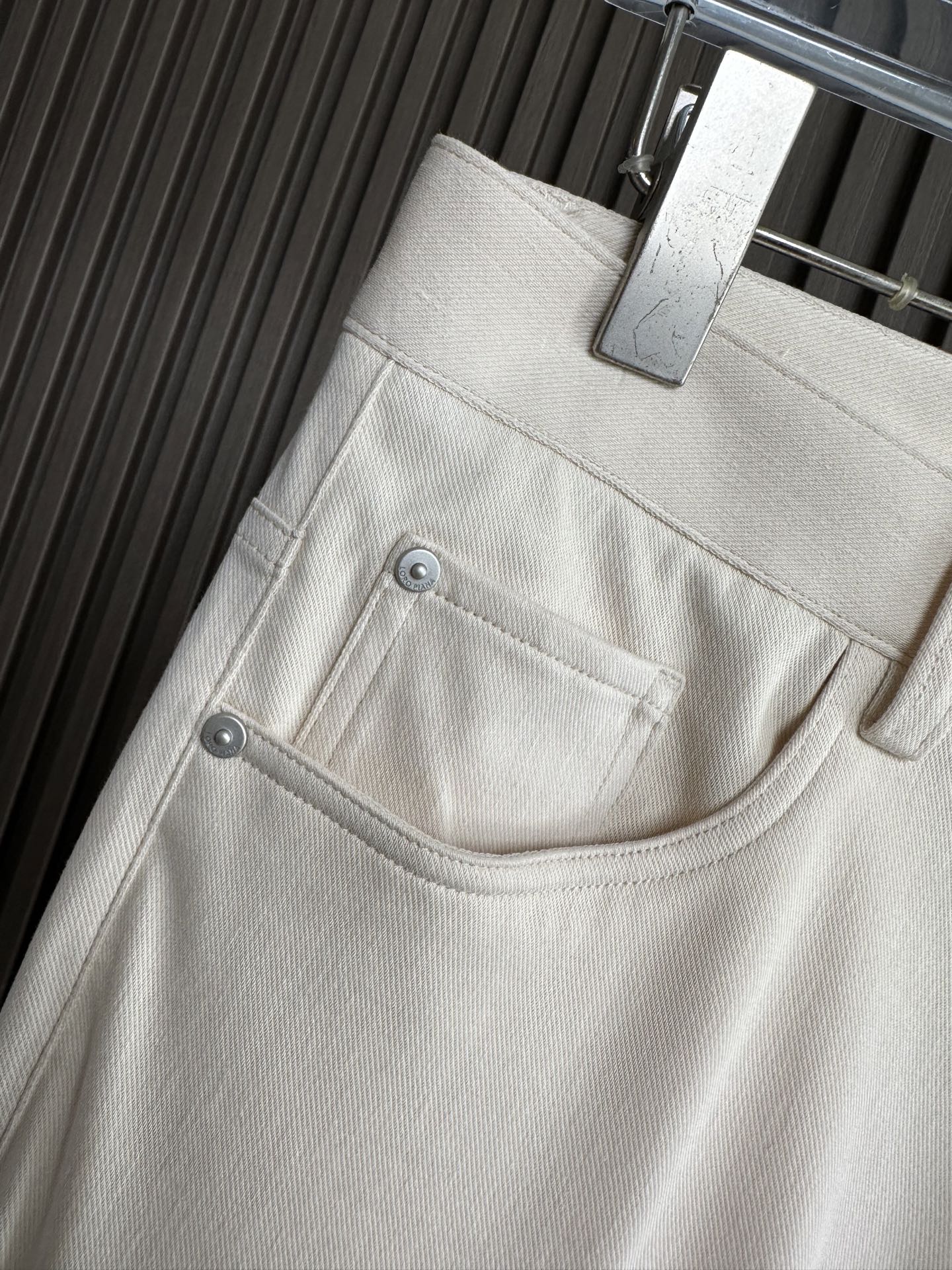 （杏色～）Loro piana诺悠翩雅26SS早春新款五袋款休闲裤 面料精选斜纹高弹面料 柔软舒适 经典