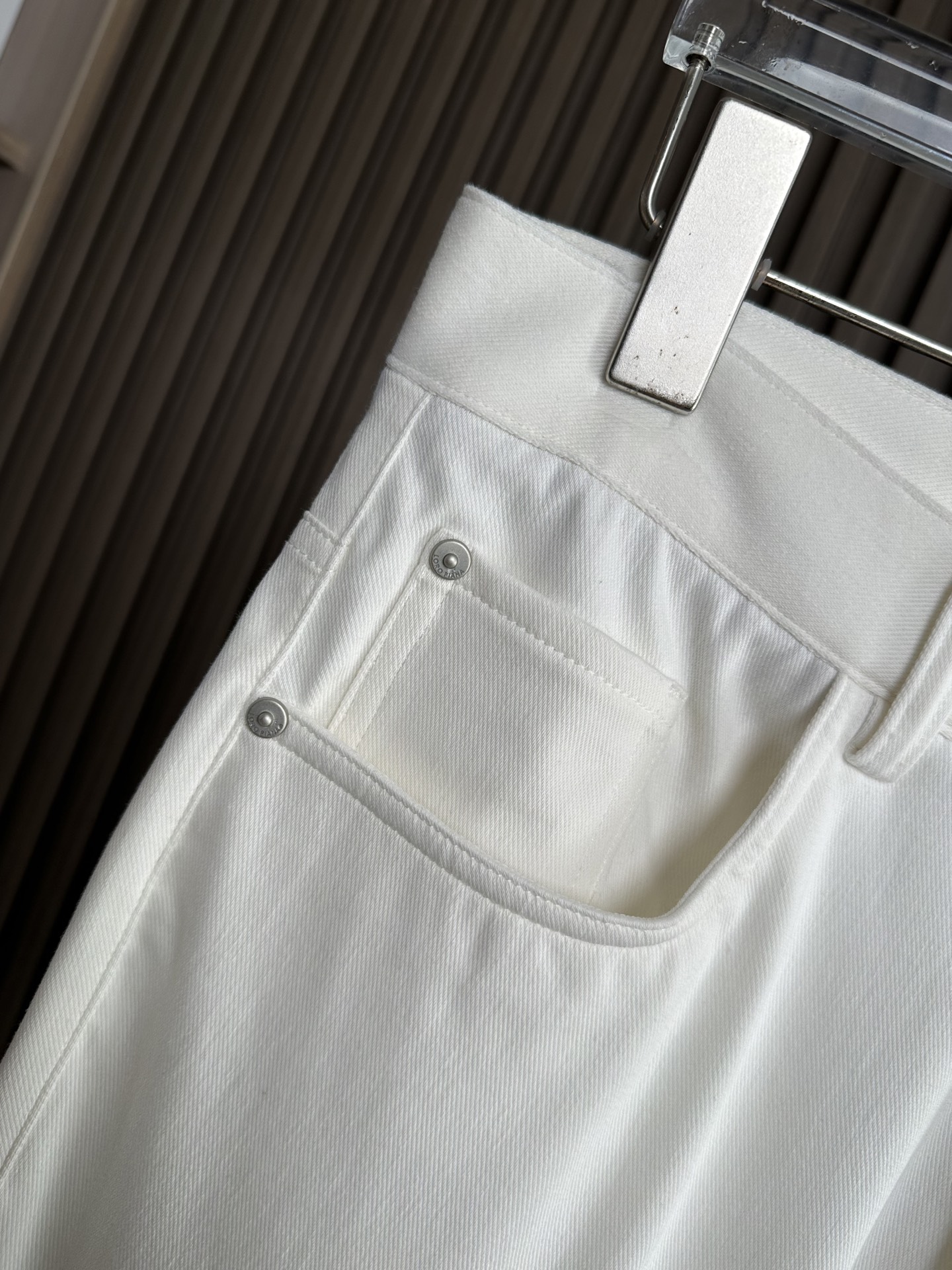 （白～）Loro piana诺悠翩雅26SS早春新款五袋款休闲裤 面料精选斜纹高弹面料 柔软舒适 经典百