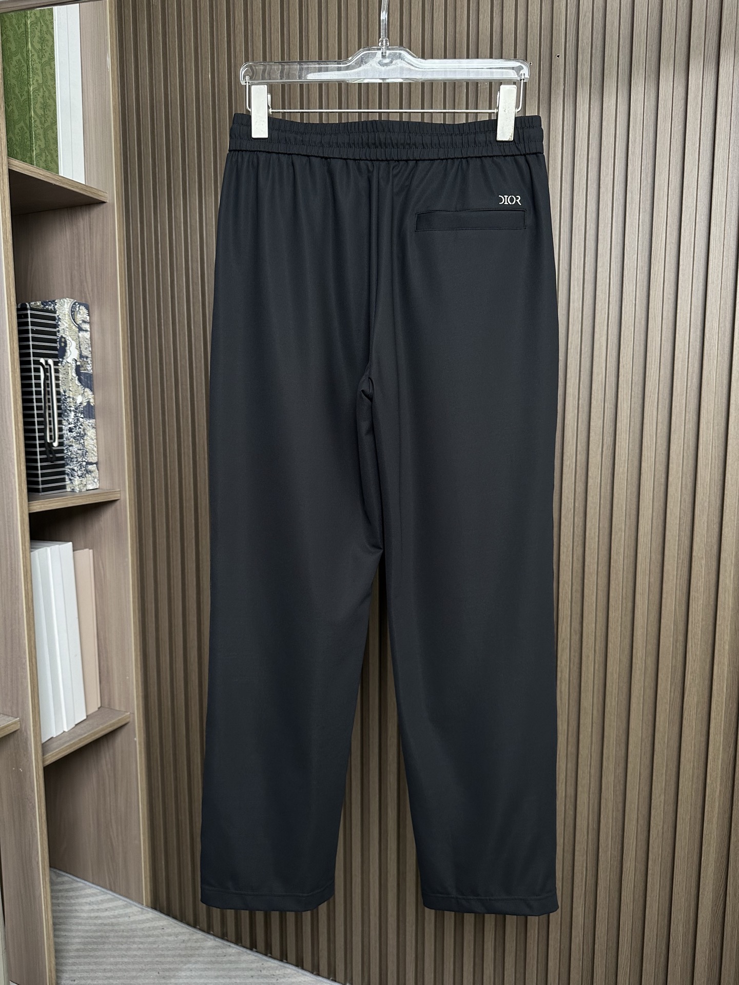 CD迪奥26SS春夏新款休闲裤，高密度涤纶平纹四面弹面料，布面平整挺括🈶性，抗皱不易变形 ，不易褪色，耐