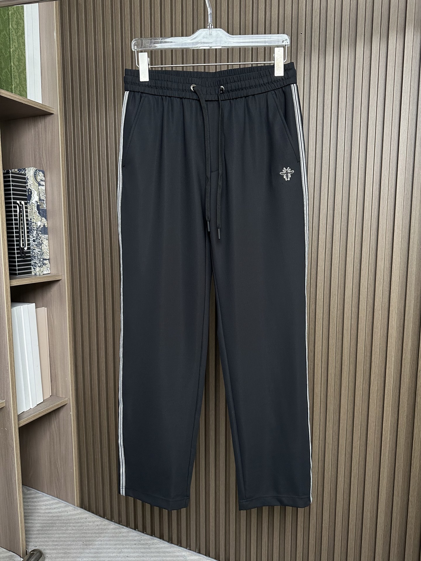 CD迪奥26SS春夏新款休闲裤，高密度涤纶平纹四面弹面料，布面平整挺括🈶性，抗皱不易变形 ，不易褪色，耐