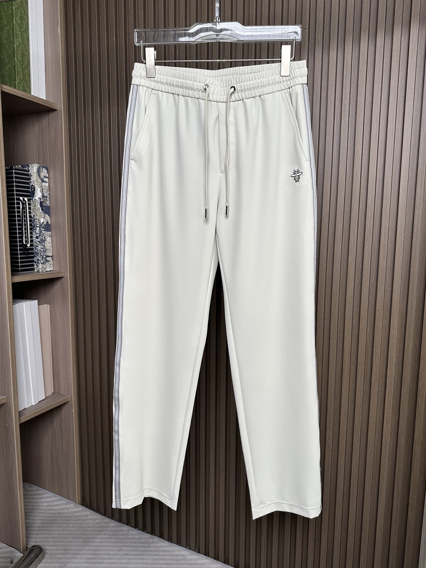 CD迪奥26SS春夏新款休闲裤，高密度涤纶平纹四面弹面料，布面平整挺括🈶性，抗皱不易变形 ，不易褪色，耐