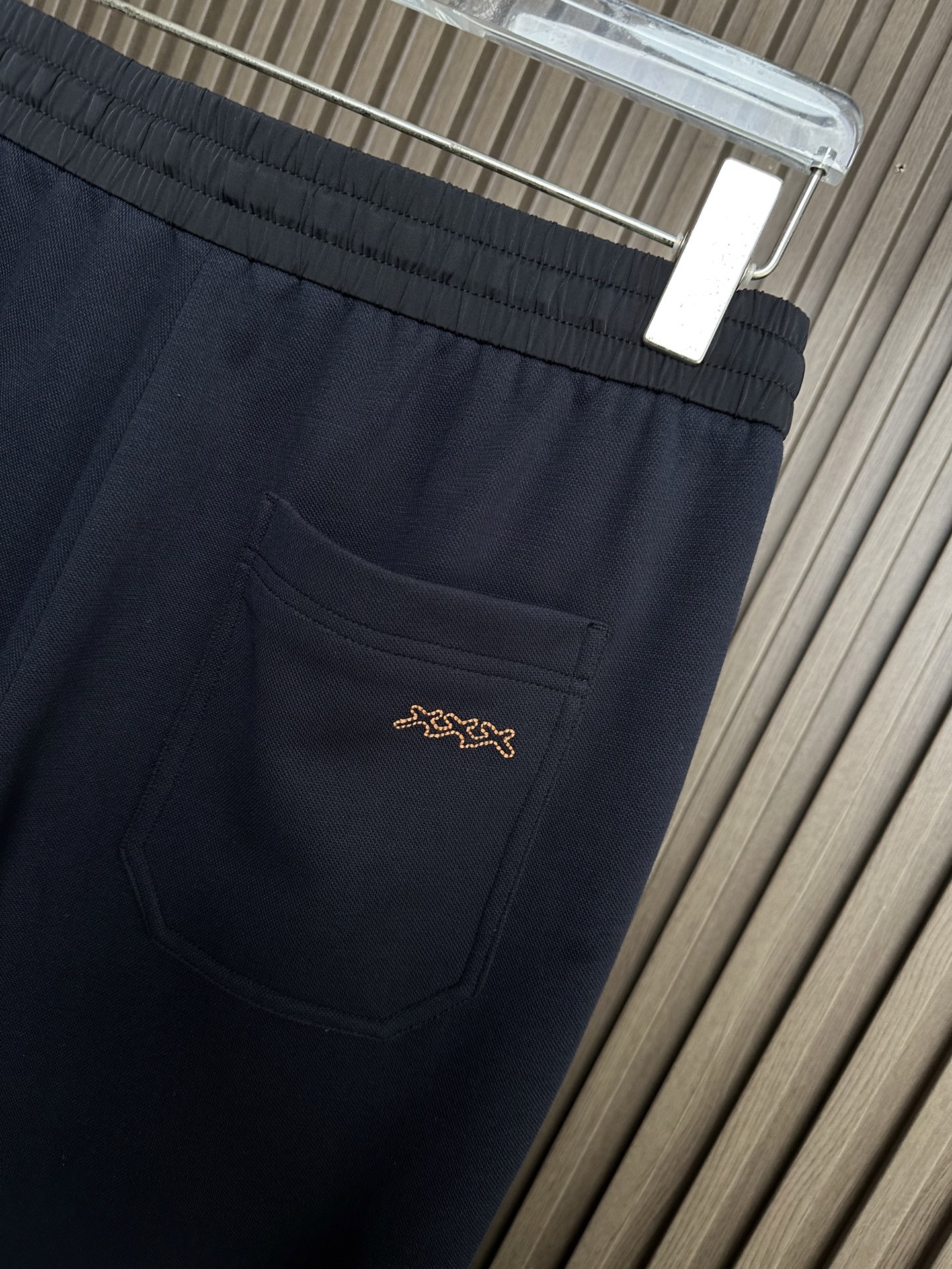 . ZZ杰尼亚26SS春夏新款休闲裤，高密度四面弹面料，布面平整挺括🈶性，抗皱不易变形 ，不易褪色，耐磨