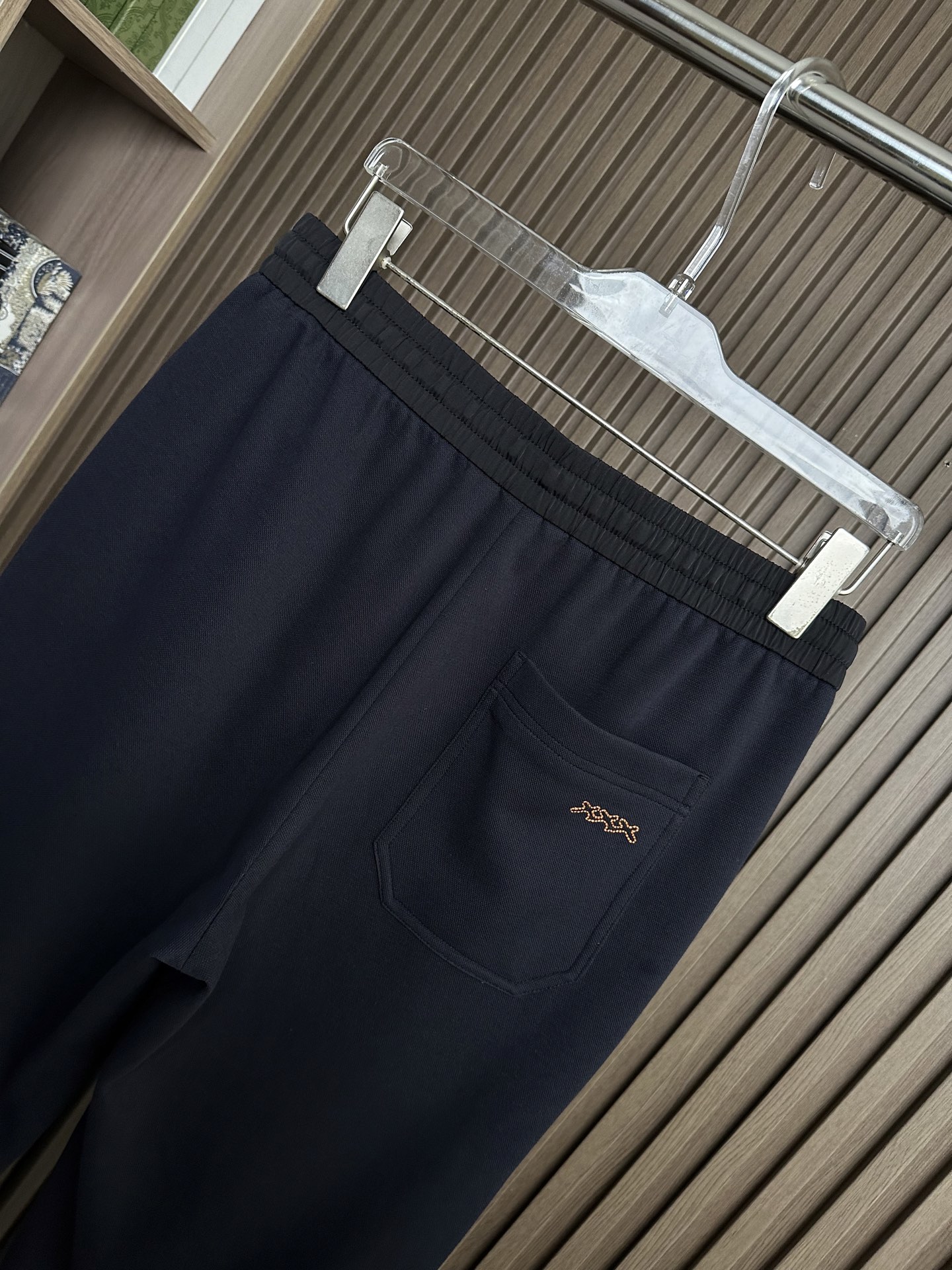 . ZZ杰尼亚26SS春夏新款休闲裤，高密度四面弹面料，布面平整挺括🈶性，抗皱不易变形 ，不易褪色，耐磨