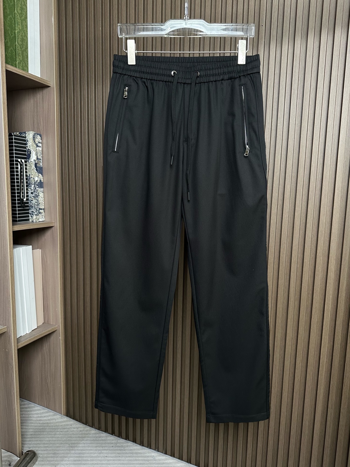 . （黑～）PD普家26SS春夏新款休闲裤，高密度涤纶平纹四面弹面料，布面平整挺括🈶性，抗皱不易变形 ，