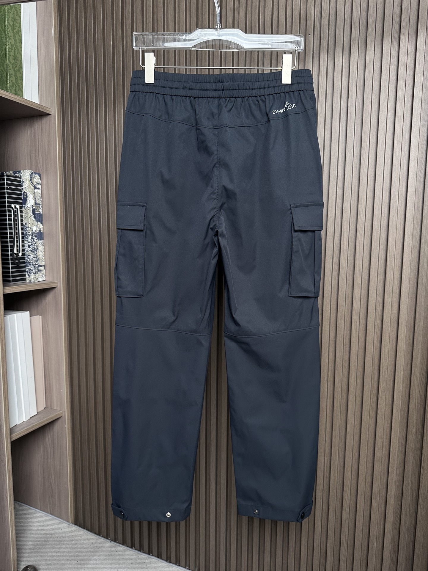 （藏蓝～）Mon蒙口26SS春夏休闲裤，高端品质，高级定制面料，舒适透气，版型时尚，适合各种搭配颜色：黑