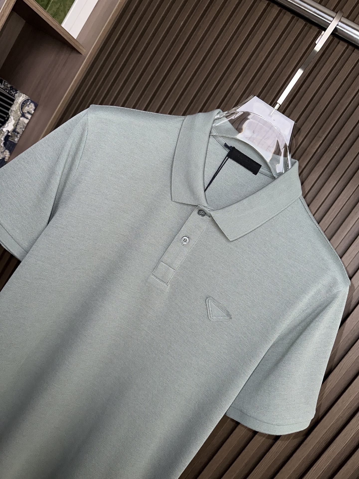 （豆绿色～～）PD普拉达26SS春夏新款POLO
