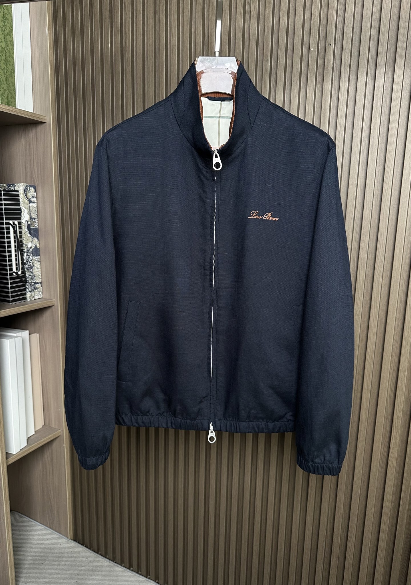 （藏蓝～）早春新品Loro piana诺悠翩雅26SS轻奢立领夹克 | 把高级感穿在日常甄选高支面料，触